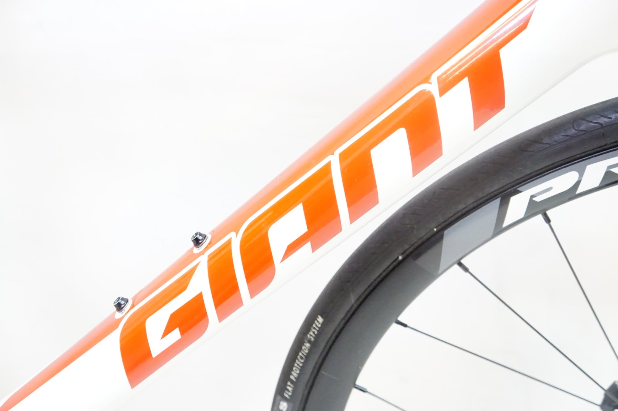 GIANT 「ジャイアント」 DEFY ADVANCED 1 2015年モデル ロードバイク / 熊谷本店