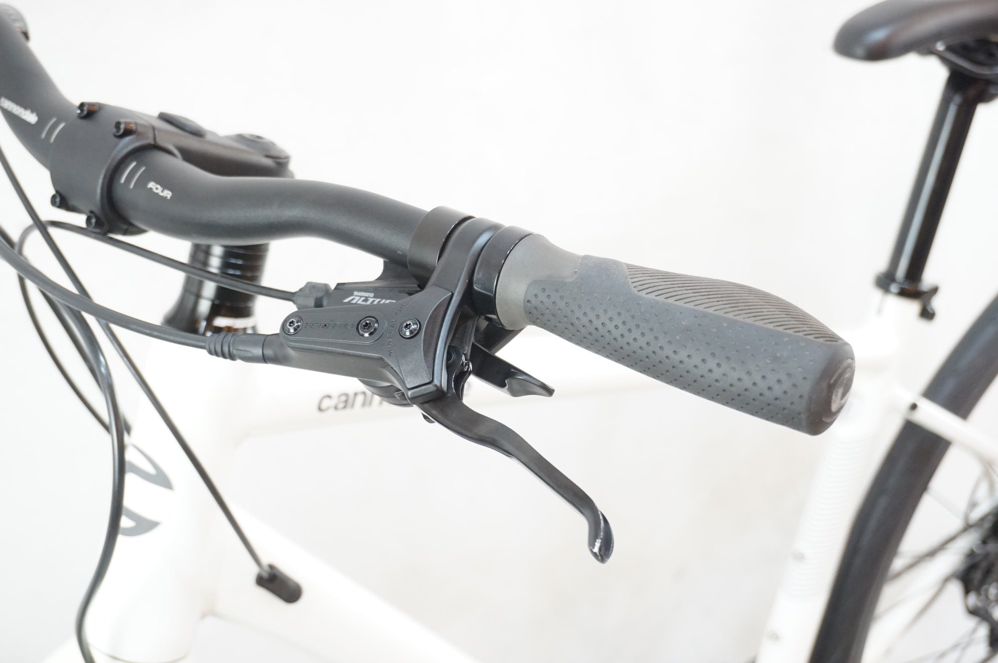 CANNONDALE 「キャノンデール」 QUICK 3 DISC 2021年モデル クロスバイク / 浦和ベース