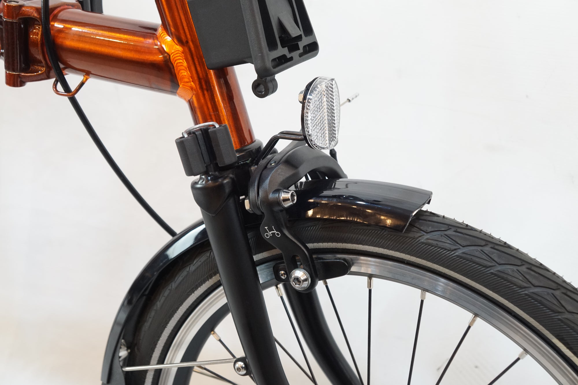 BROMPTON 「ブロンプトン」 CLINE EXPLORE WITH RACK MID BAR 2023年モデル 16インチ 折りたたみ自転車 / バイチャリ浦和ベース