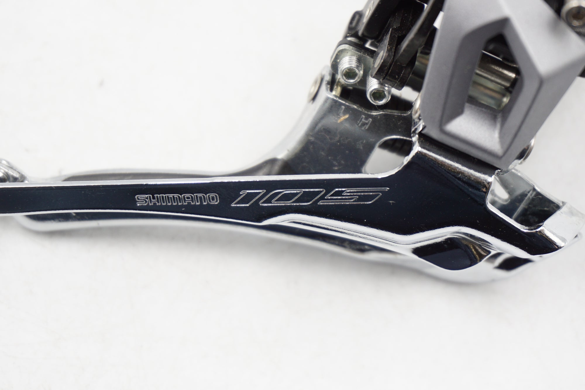 SHIMANO 「シマノ」 105 FD-R7000 フロントディレイラー / 奈良店