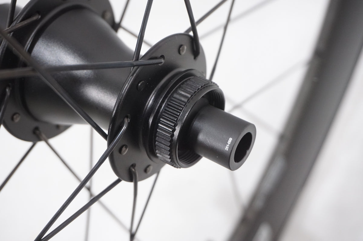 ZIPP 「ジップ」 404 FIRECREST DISC SRAM XDR ホイールセット / AKIBA店