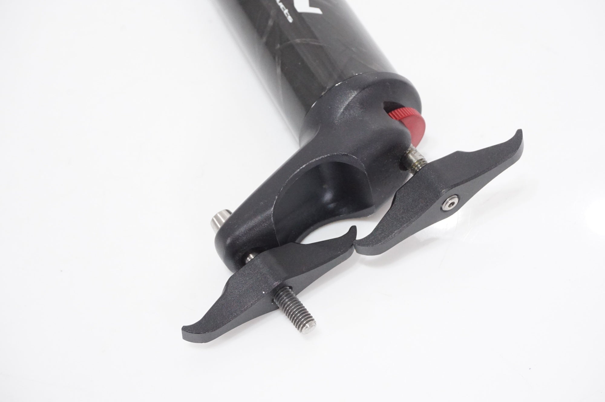 TOKEN 「トーケン」 カーボン φ31.6 約330mm シートポスト / AKIBA店