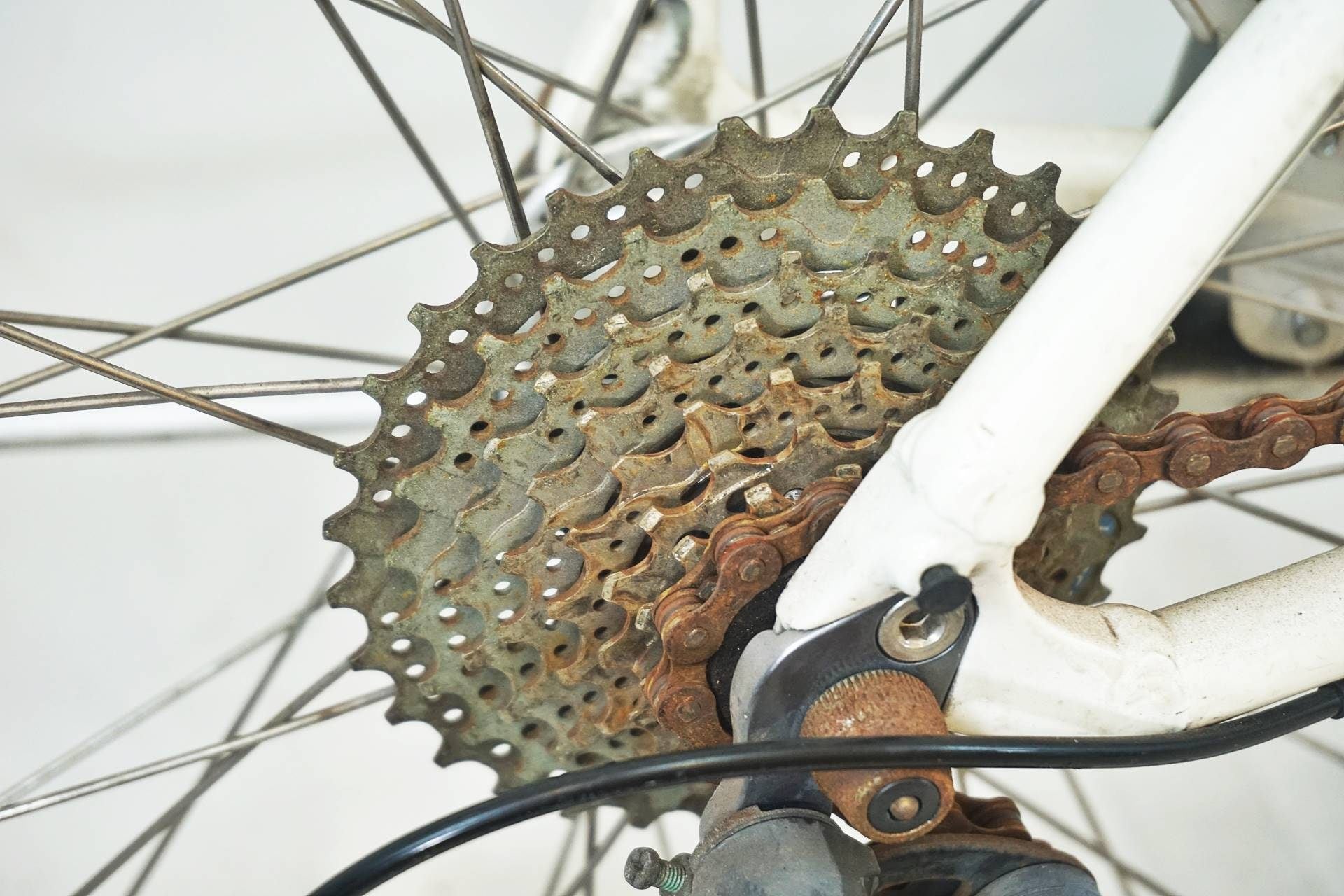 ジャンク SPECIALIZED 「スペシャライズド」 SIRRUS ALTUS 2009年モデル クロスバイク / 有明ガーデン店