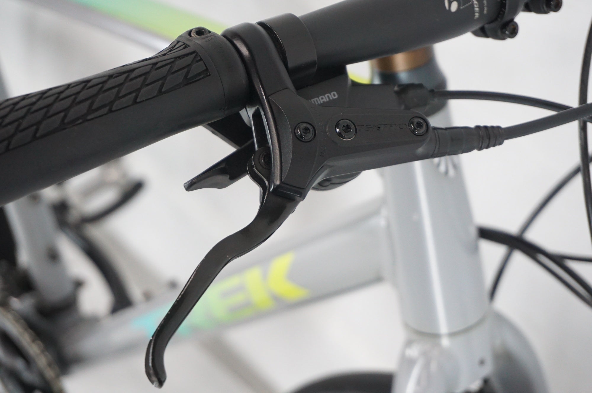 TREK 「トレック」 FX2 DISC 2020-2021年モデル クロスバイク / 阪急塚口店
