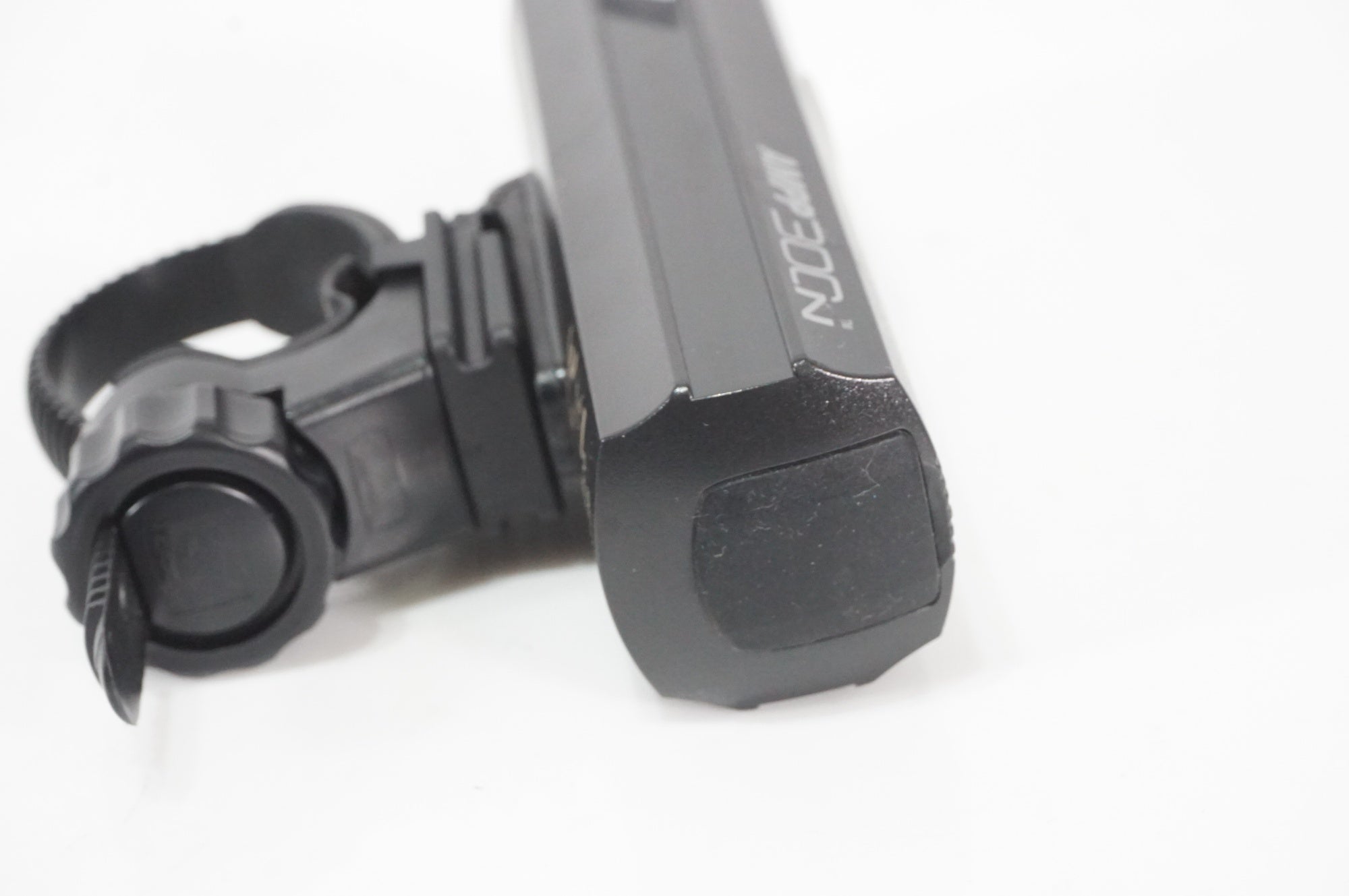 CATEYE 「キャットアイ」 AMPP300N フロントライト / AKIBA店