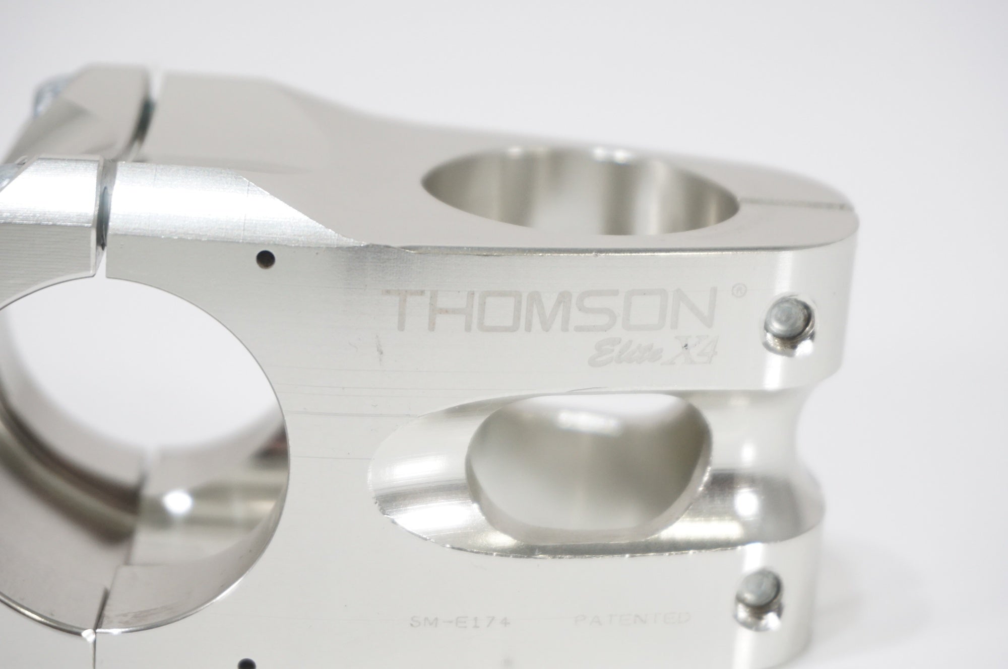 THOMSON 「トムソン」 ELITE X4 φ31.8 40mm ステム / AKIBA店