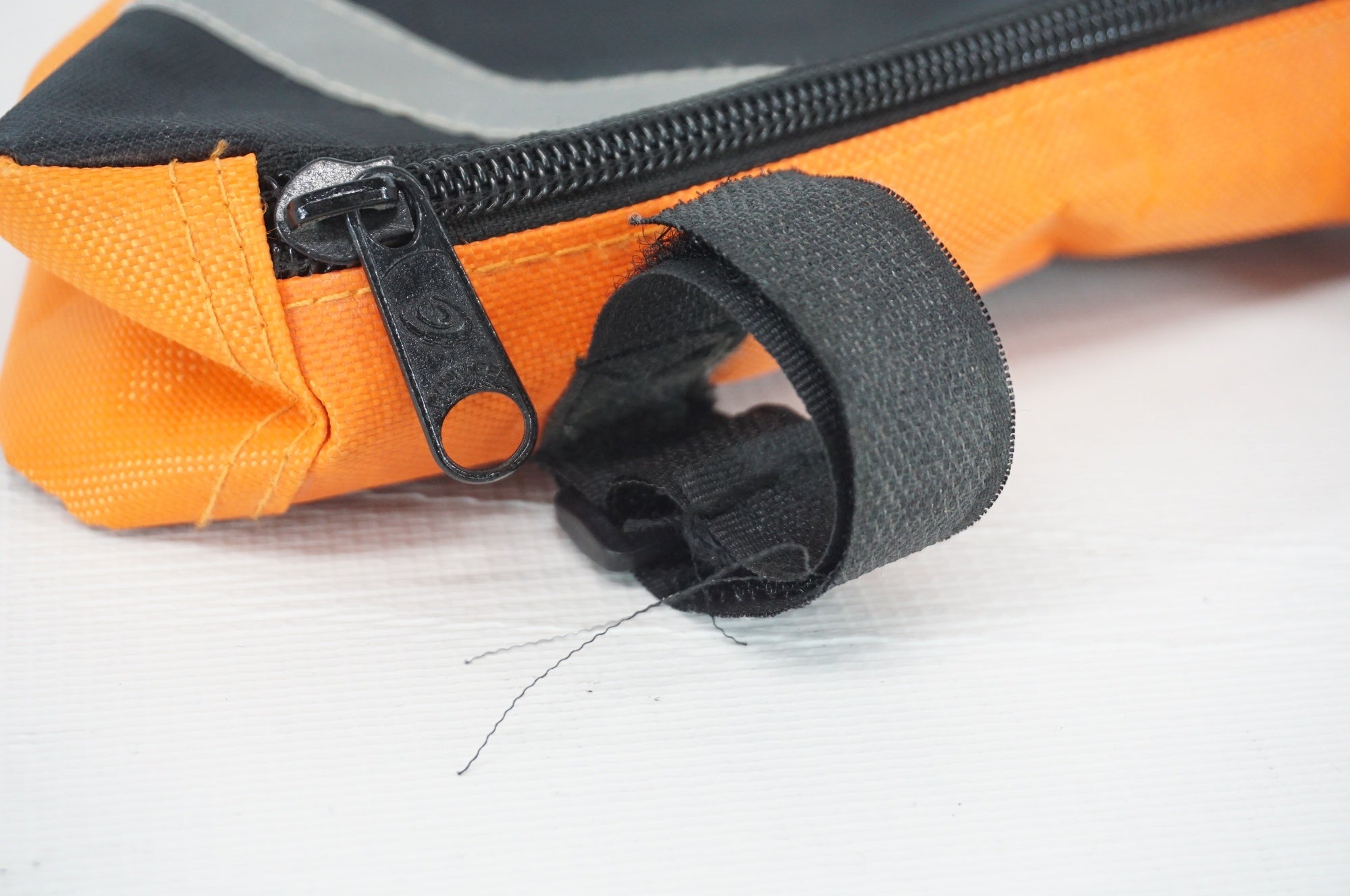 ROSWHEEL 「ロスウィール」 トライアングル フレームバッグ / 阪急塚口店