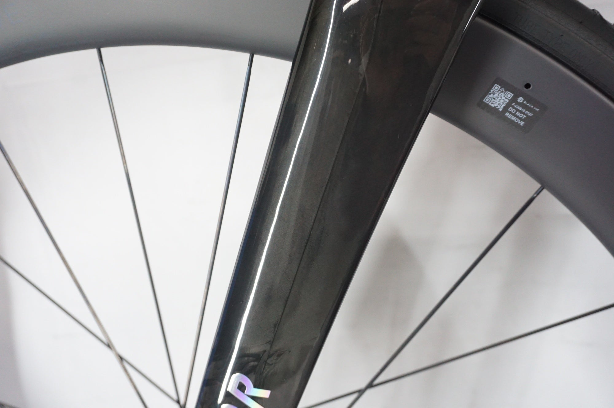 FACTOR 「ファクター」 OSTRO VAM ULTEGRA Di2 2023年モデル ロードバイク / 阪急塚口店