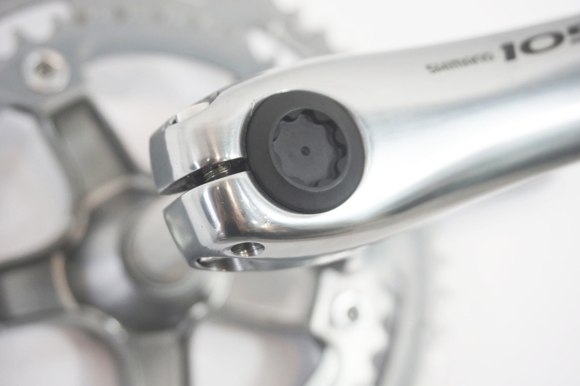SHIMANO 「シマノ」 105 FC-5600 53-39T 170mm クランクセット