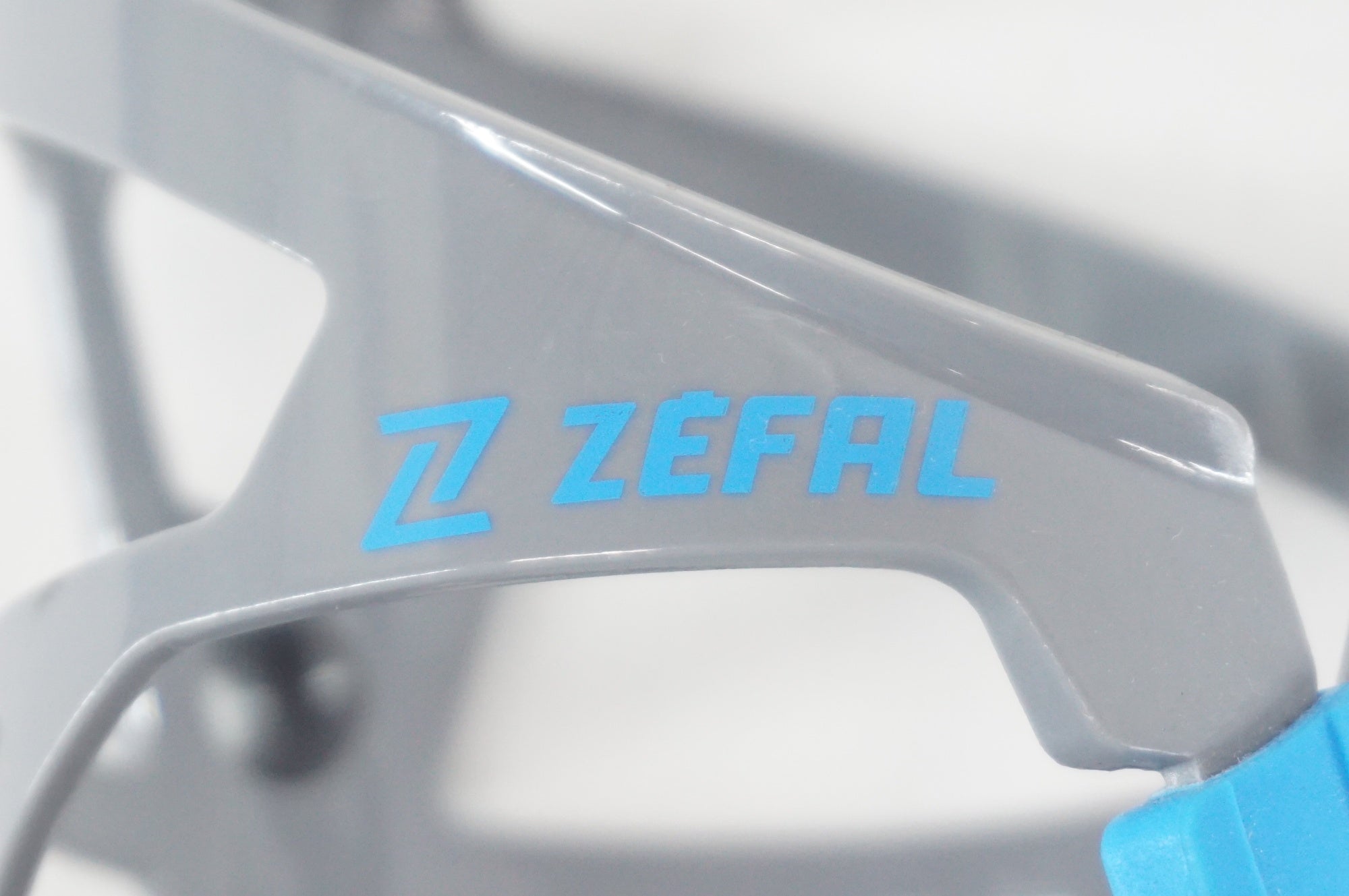 ZEFAL 「ゼファール」 PULSE A2 ボトルケージセット / 阪急塚口店