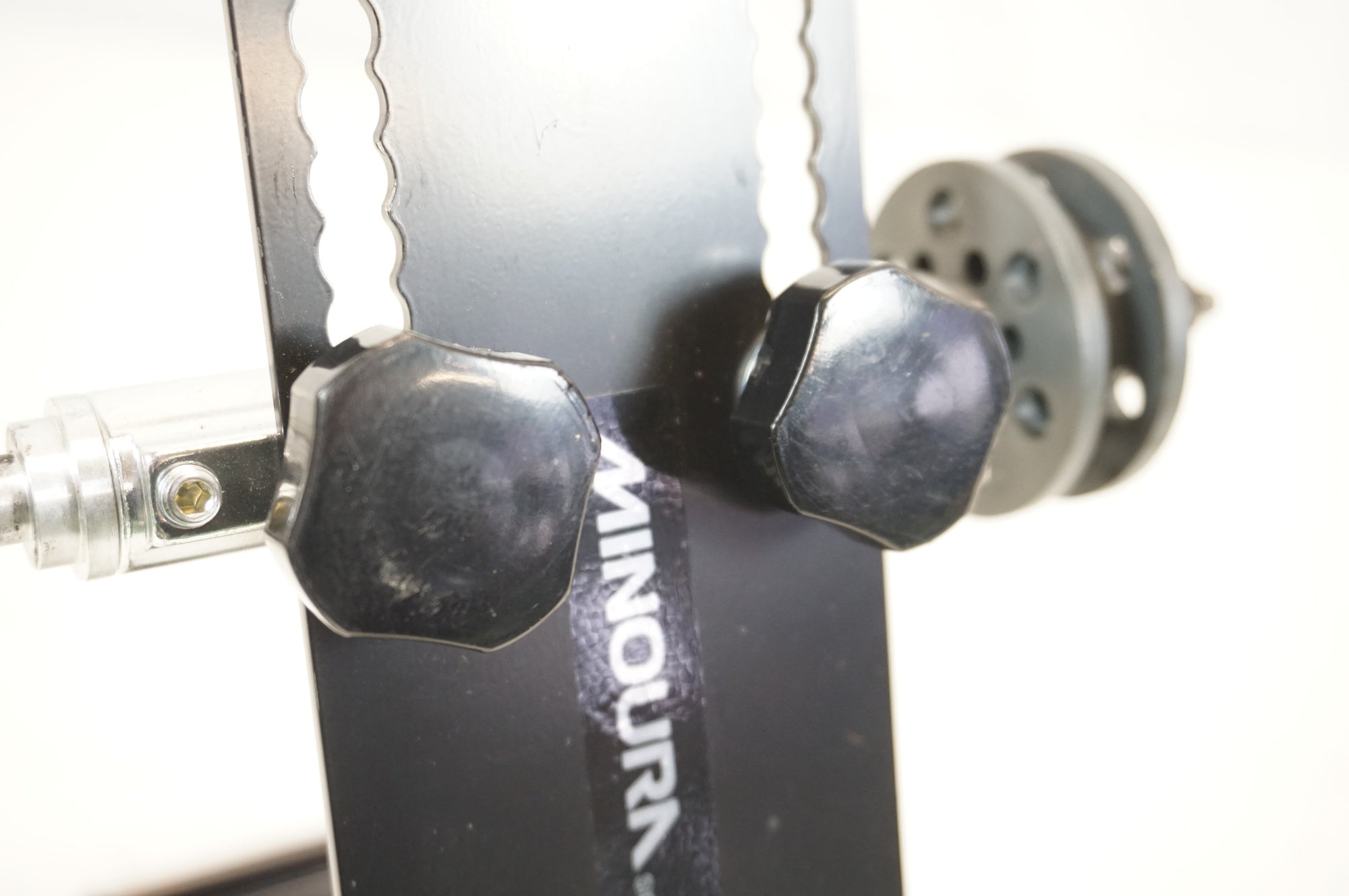 MINOURA 「ミノウラ」 リアエンドサポート4 車載スタンド / 宇都宮店