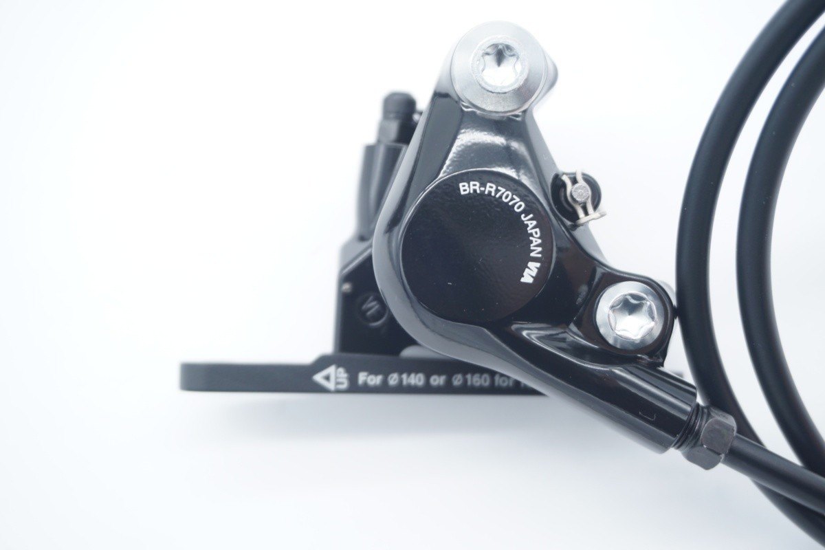 SHIMANO 「シマノ」 105 BR-R7070 ディスクブレーキキャリパーセット