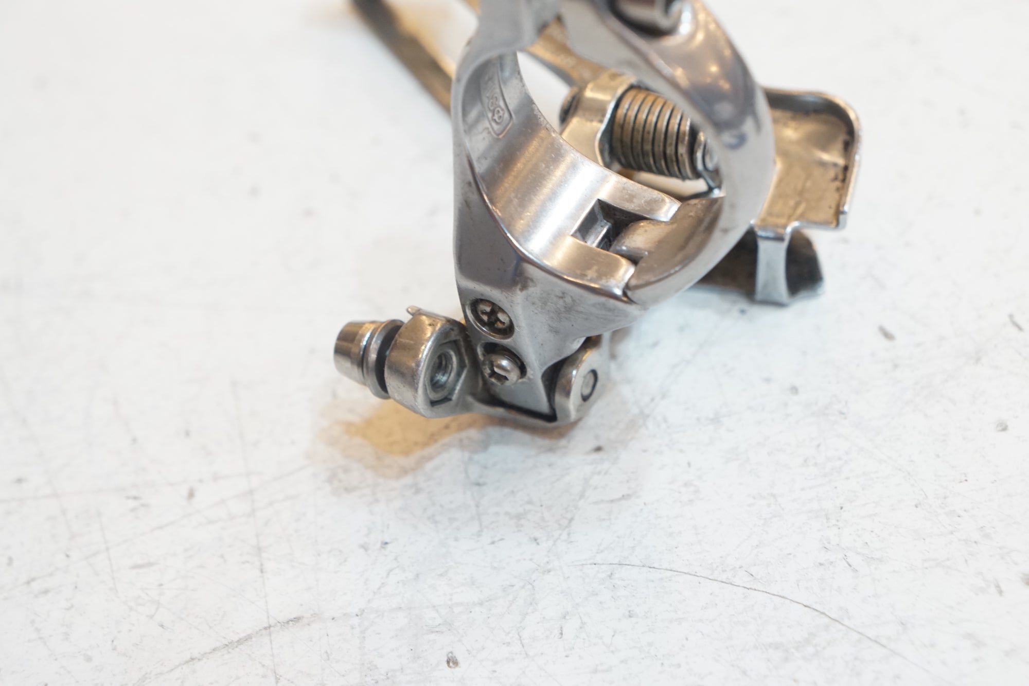SHIMANO 「シマノ」 105 FD-5600 フロントディレイラー / バイチャリ浦和ベース
