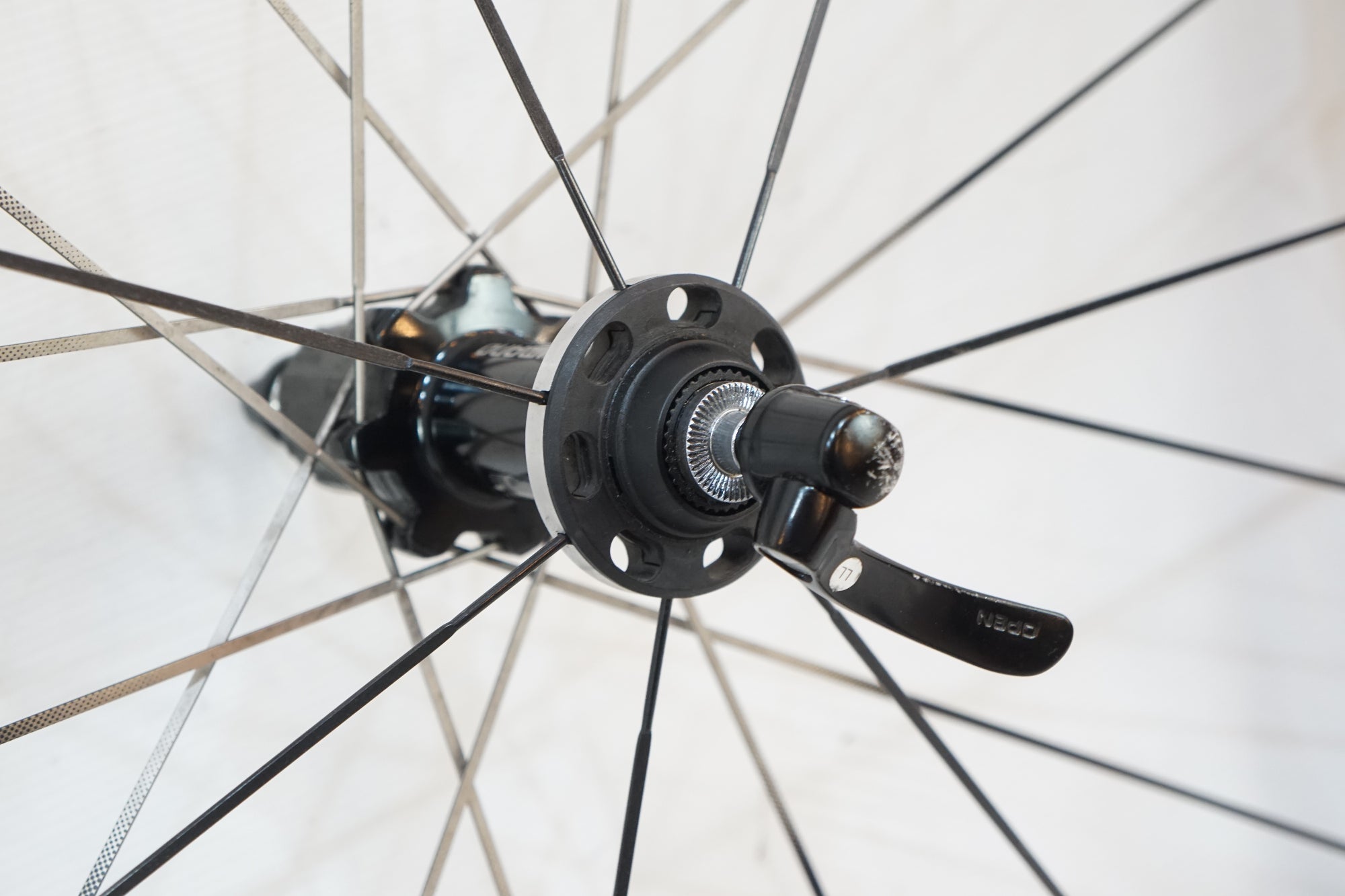 SHIMANO 「シマノ」 WH-RS81 シマノ11速 622×15C ホイールセット / バイチャリ浦和ベース