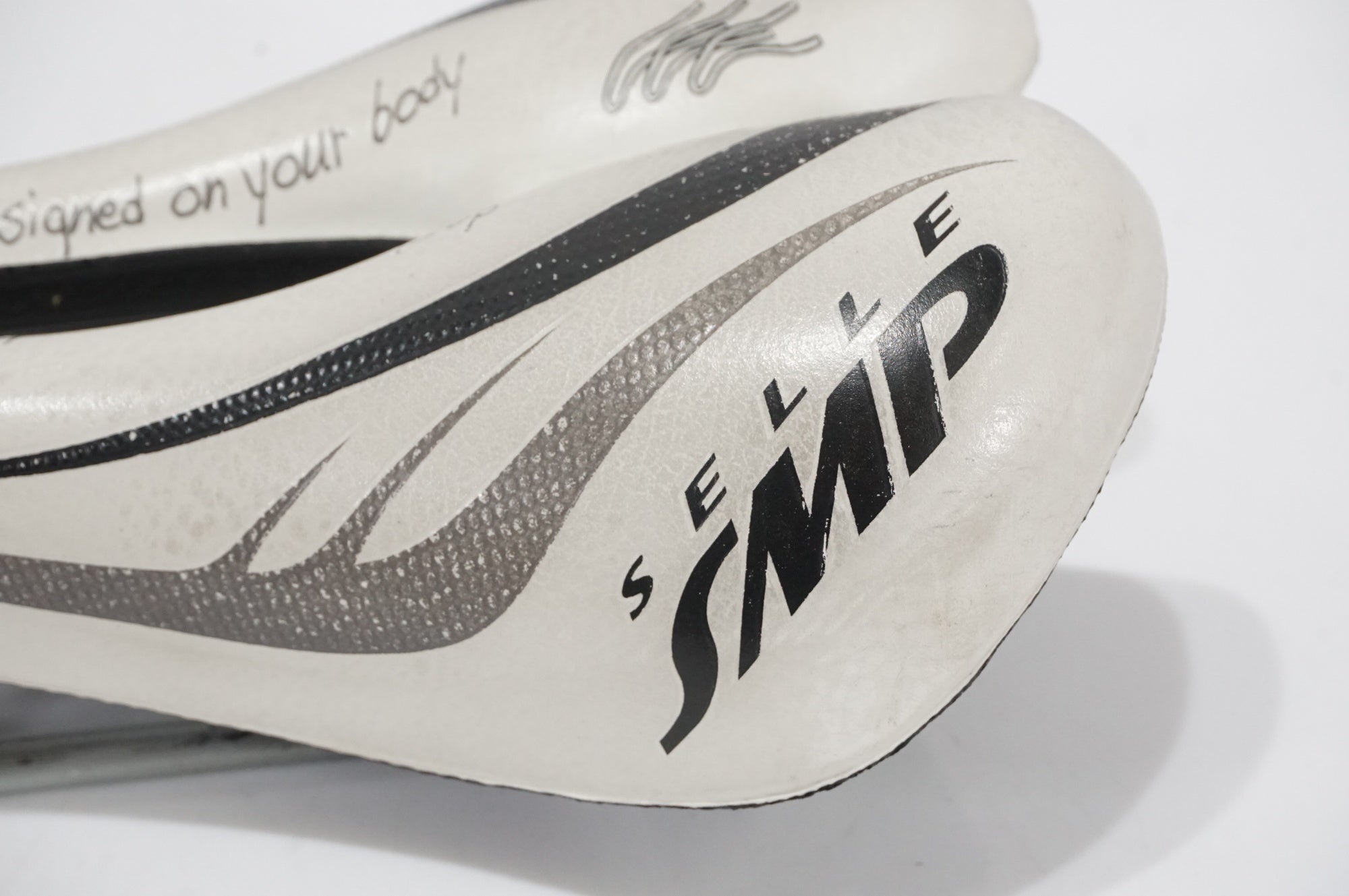 SELLE SMP 「セラエスエムピー」 EXTRA サドル / AKIBA店