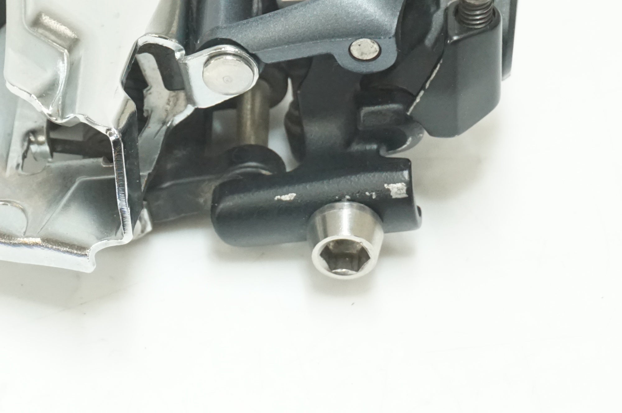 SHIMANO 「シマノ」 ULTEGRA FD-R8000 フロントディレイラー / 大宮店