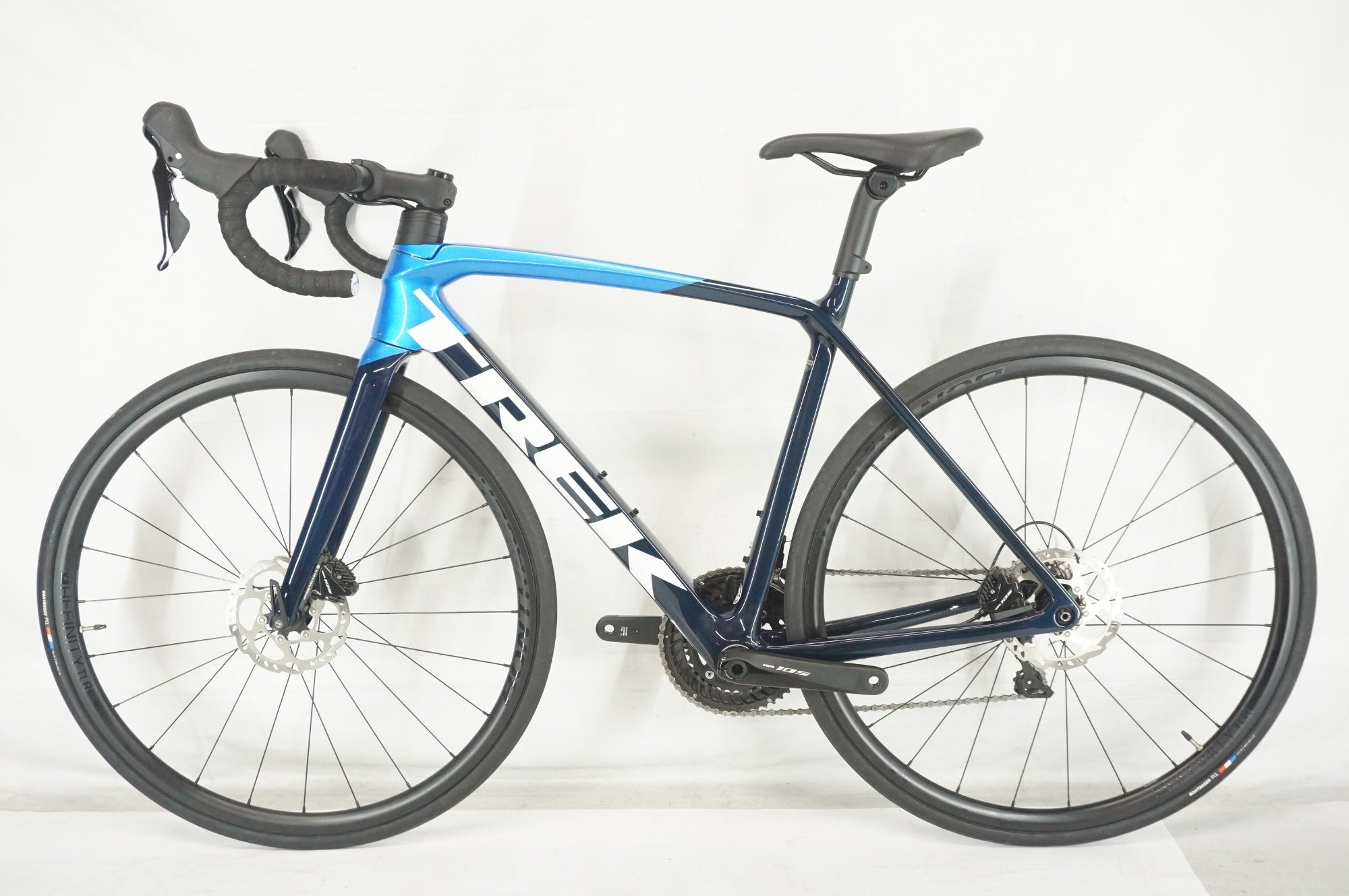 TREK 「トレック」 EMONDA SL5 DISC 2022年モデル ロードバイク / 阪急塚口店