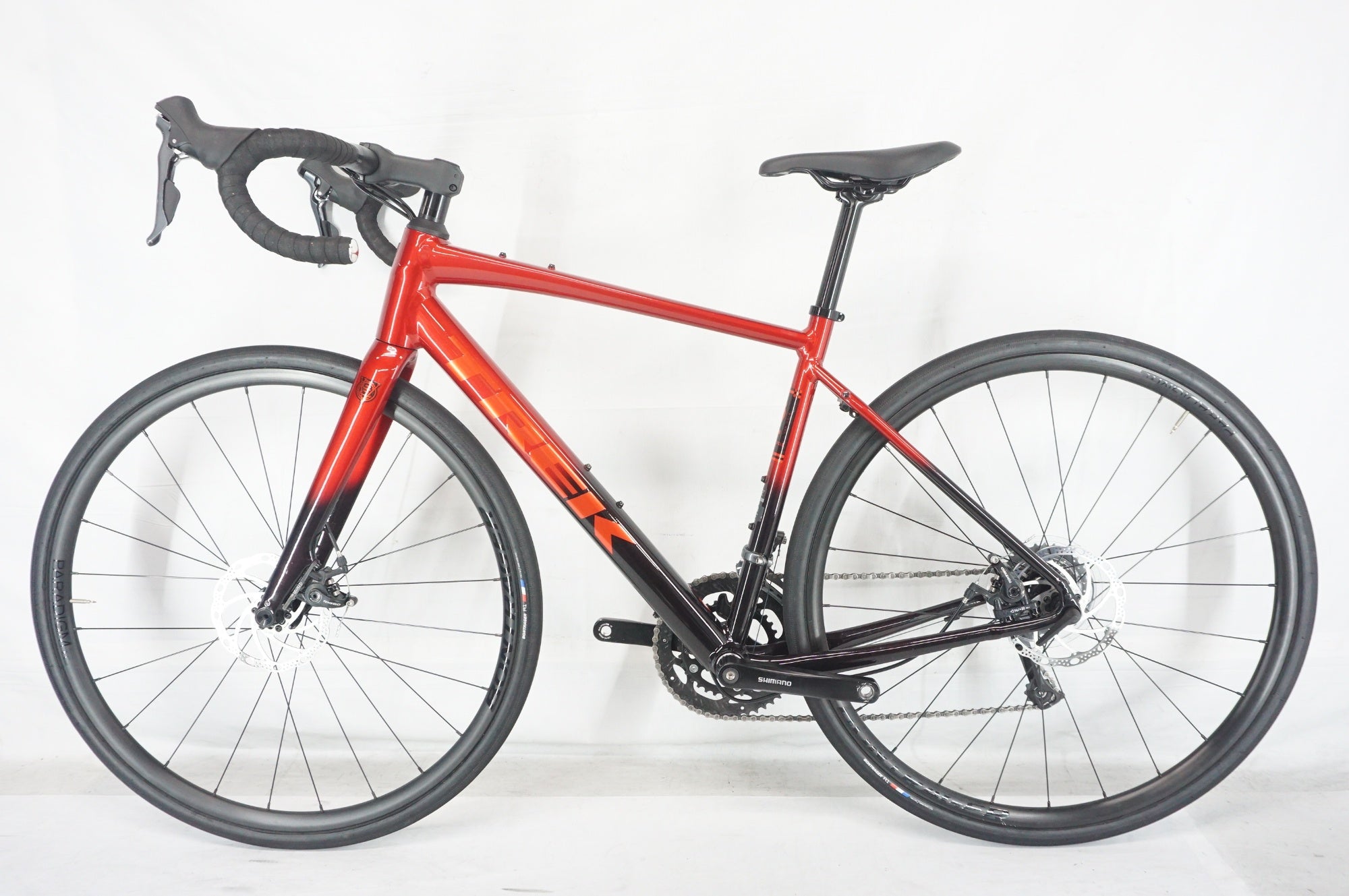 TREK 「トレック」 DOMANE AL 2 GEN 4 2025年モデル ロードバイク