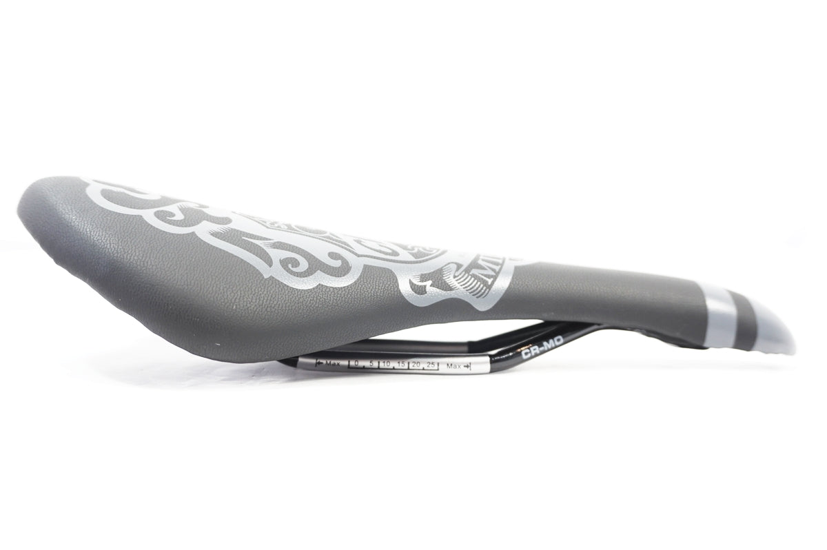 CINELLI 「チネリ」 SCATTO SADDLE サドル / バイチャリ世田谷店