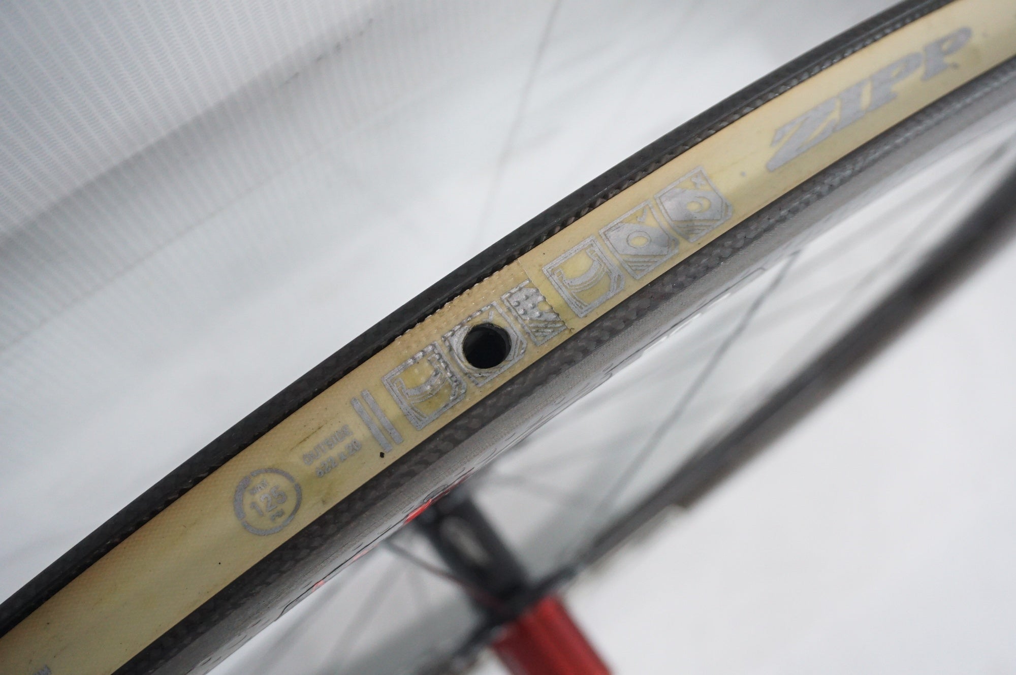 ZIPP 「ジップ」 303 FIRECREST シマノ11速 カーボンホイールセット / 阪急塚口店