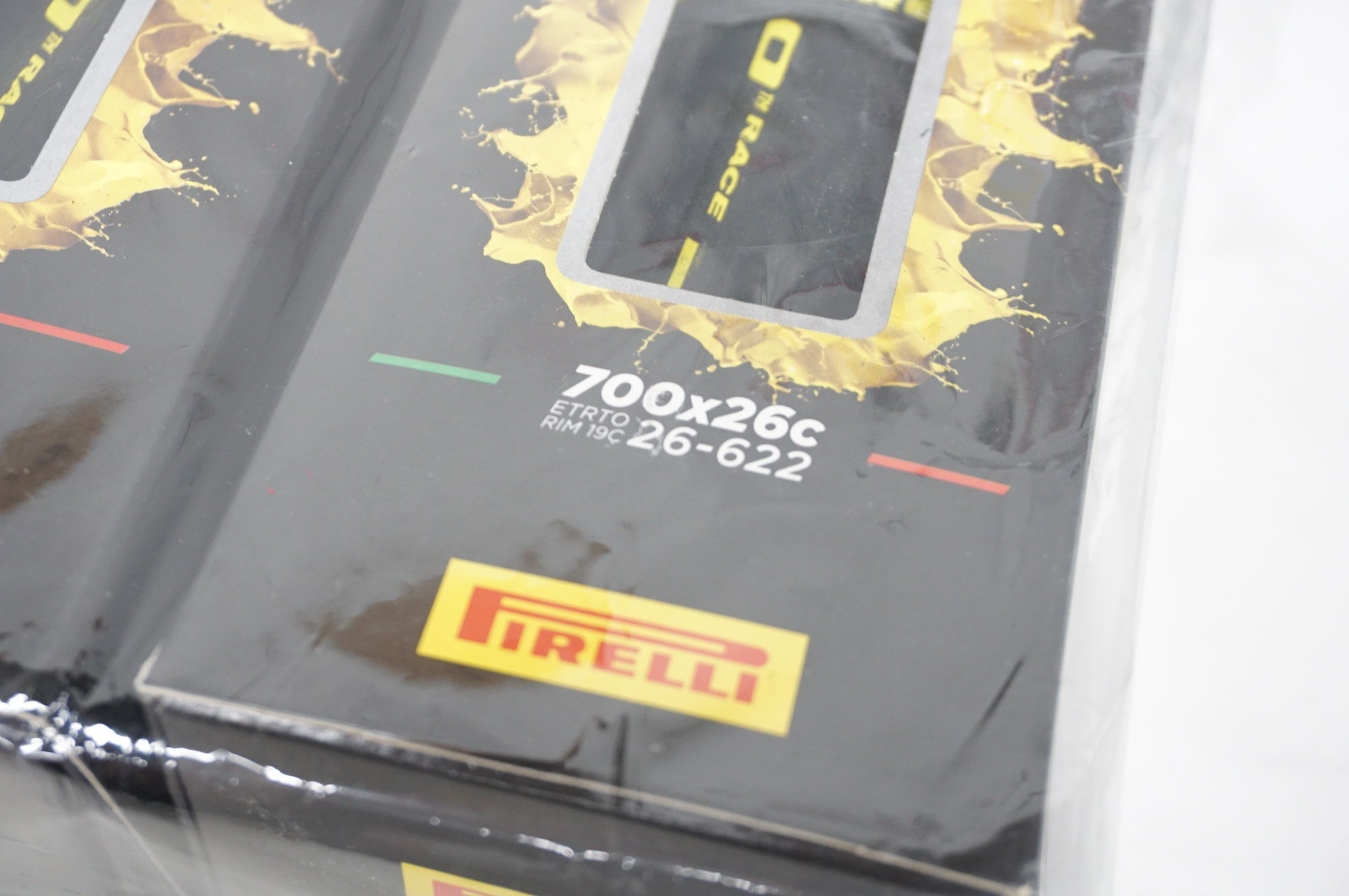 PIRELLI 「ピレリ」 P-ZERO VELO 700x26c  2本セット 未使用品 タイヤ / 阪急塚口店