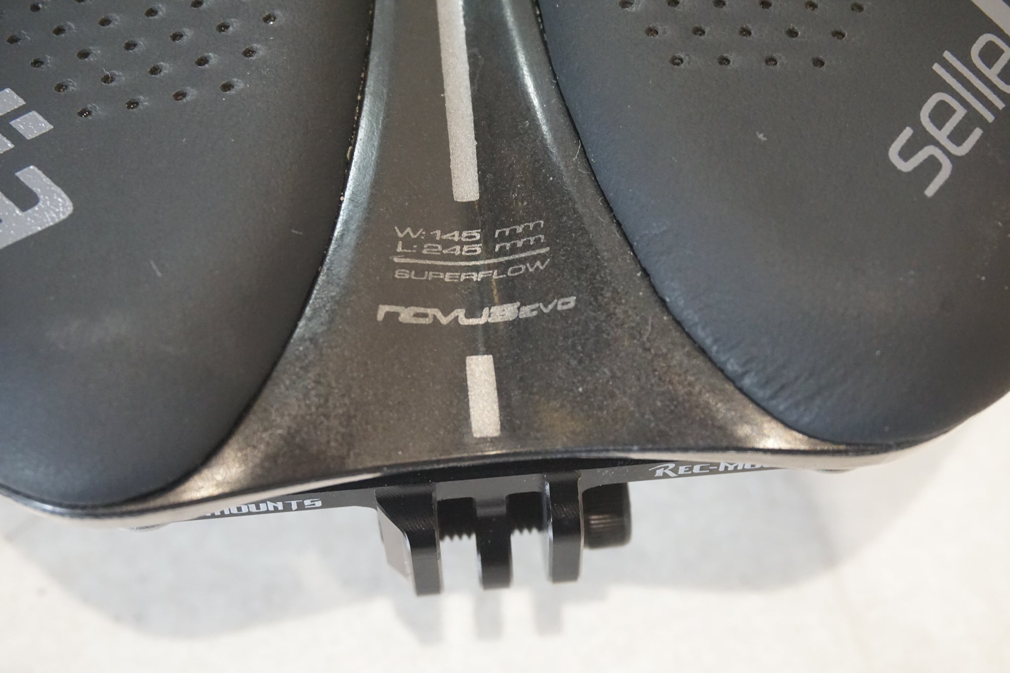 SELLE ITALIA 「セライタリア」 SLR BOOST チタンレール サドル / 横浜戸塚店