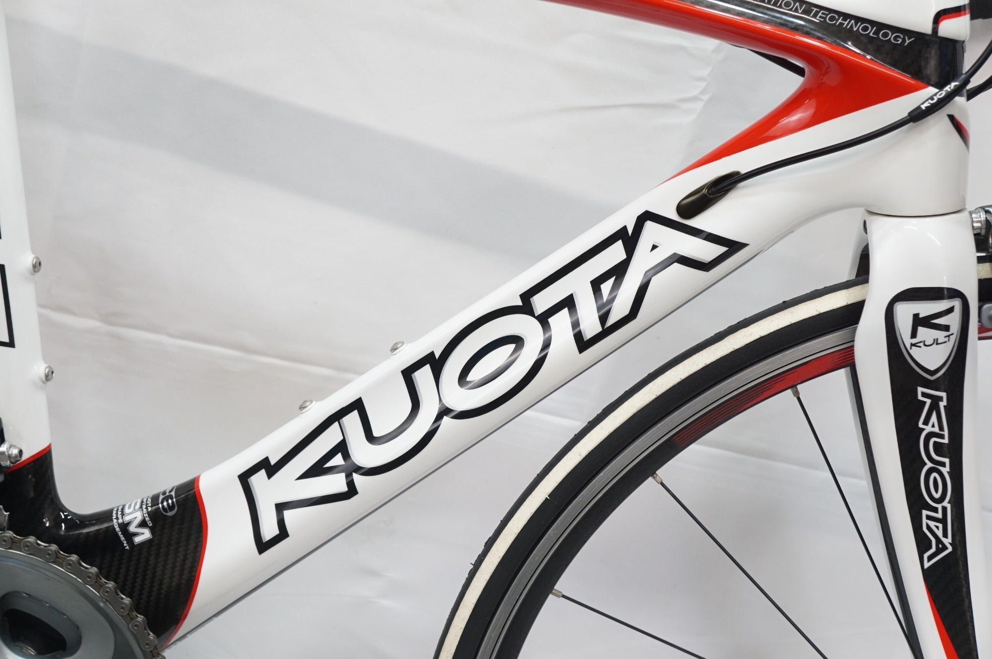 KUOTA KULT ロードバイク ホワイトレッド KUOTA 「クオータ」 KULT 2012年モデル ロードバイク / 大宮店