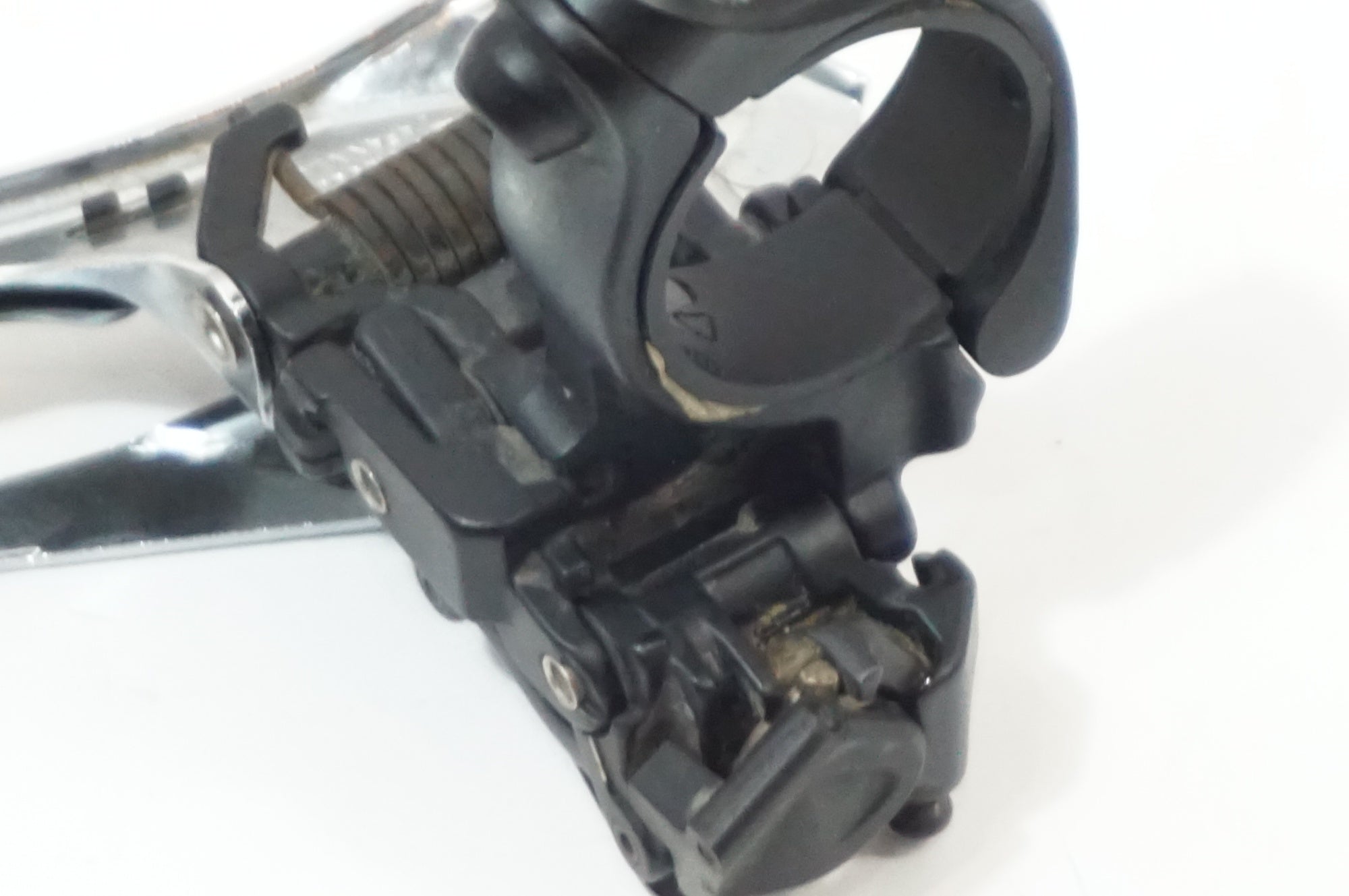 SHIMANO 「シマノ」 ULTEGRA Φ28.6 FD-R8000 フロントディレイラー / 世田谷店