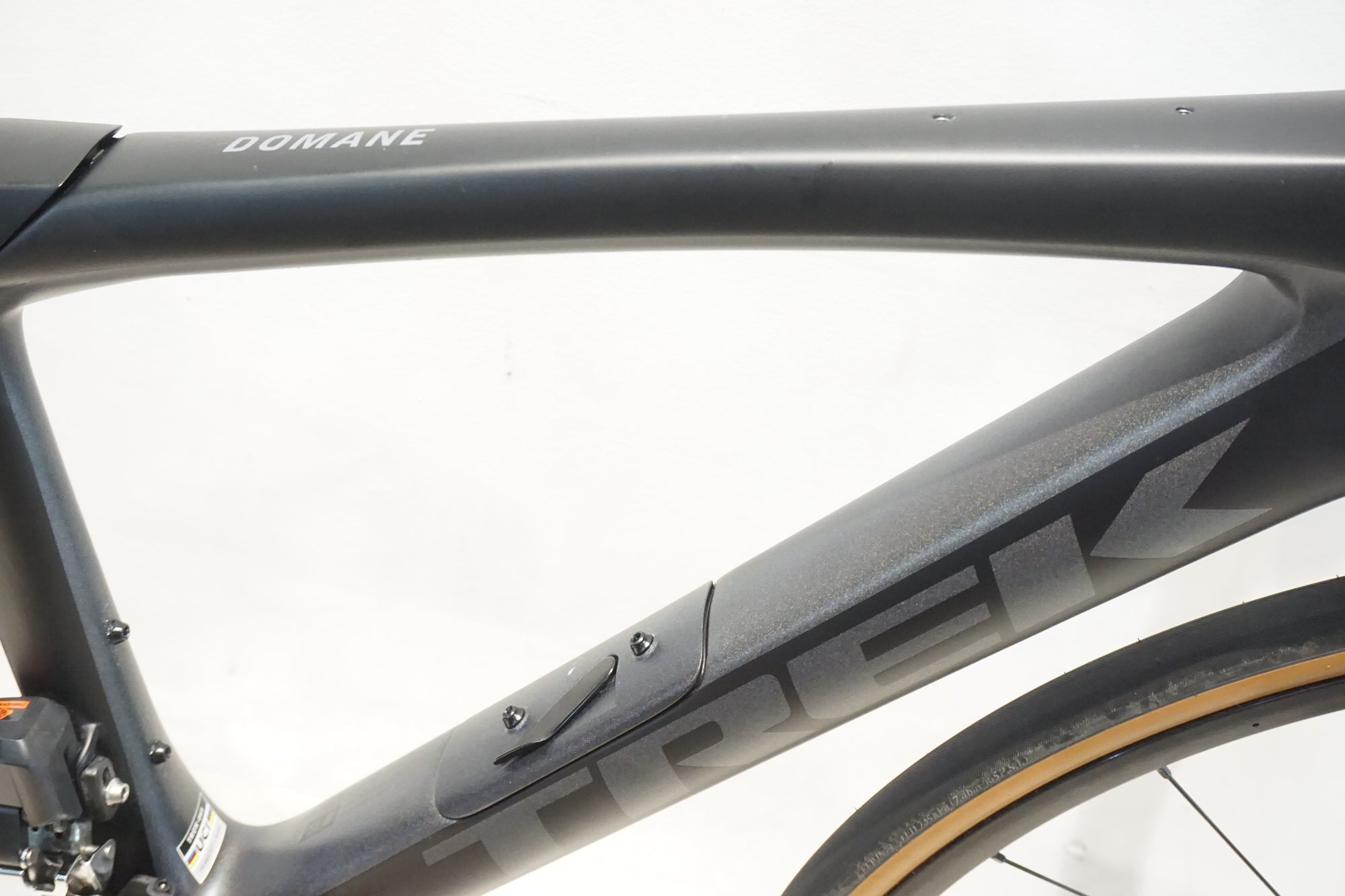 TREK 「トレック」 DOMANE SL6 2023年モデル ロードバイク / 横浜戸塚店