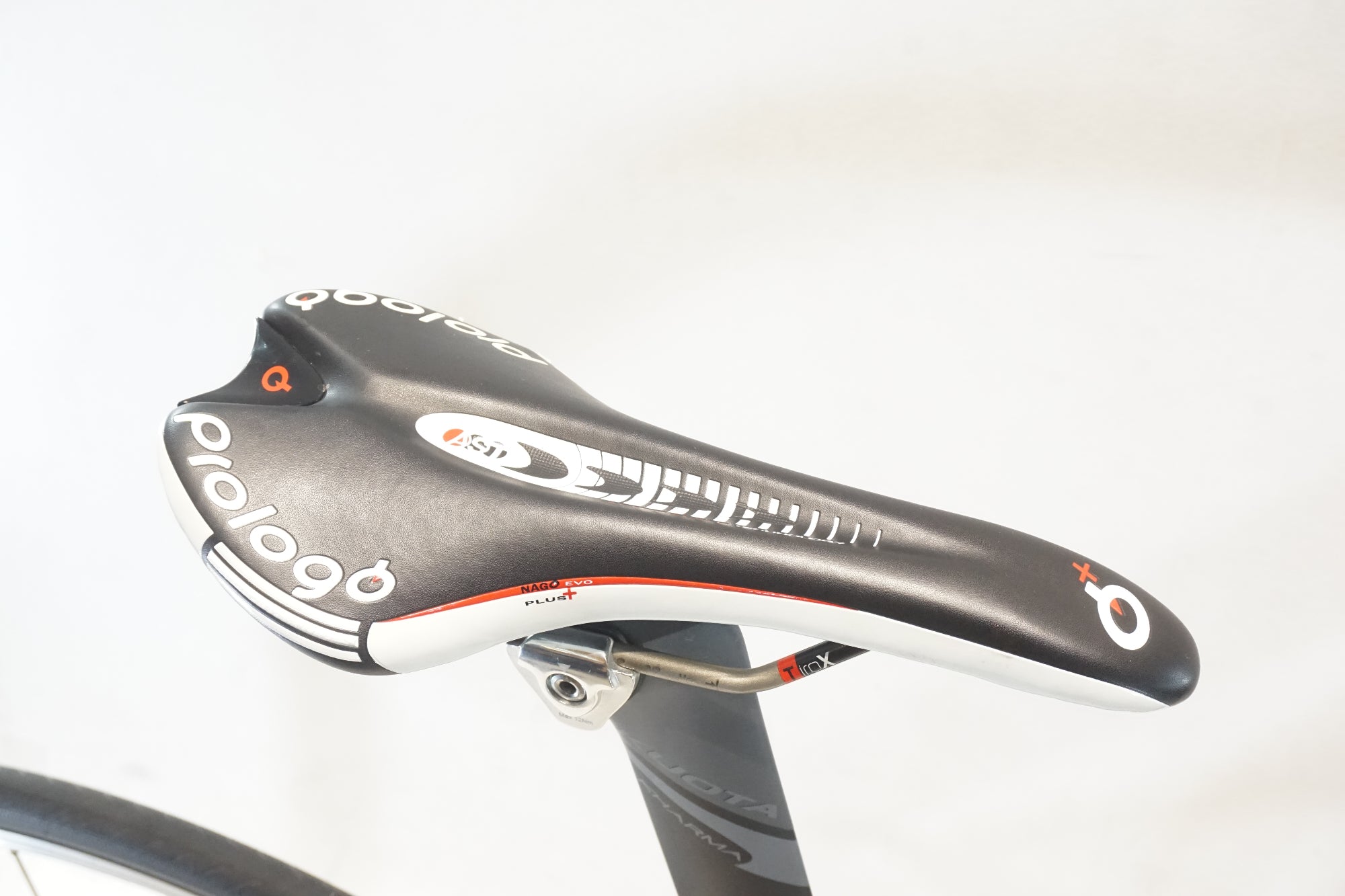 KUOTA KHARMA ロードバイク ロードバイク】KUOTA Kharma 2012を紹介します。 - YouTube