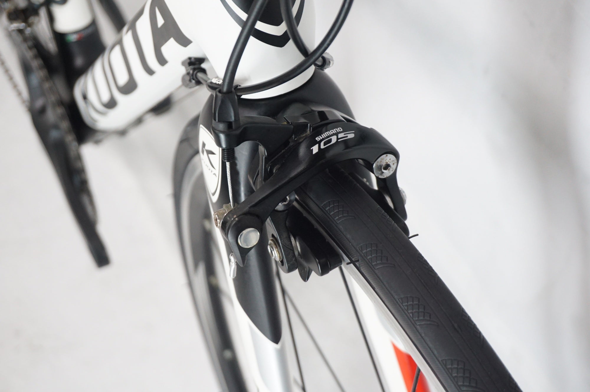 KUOTA 「クオータ」 KORSA 105 2015年モデル ロードバイク