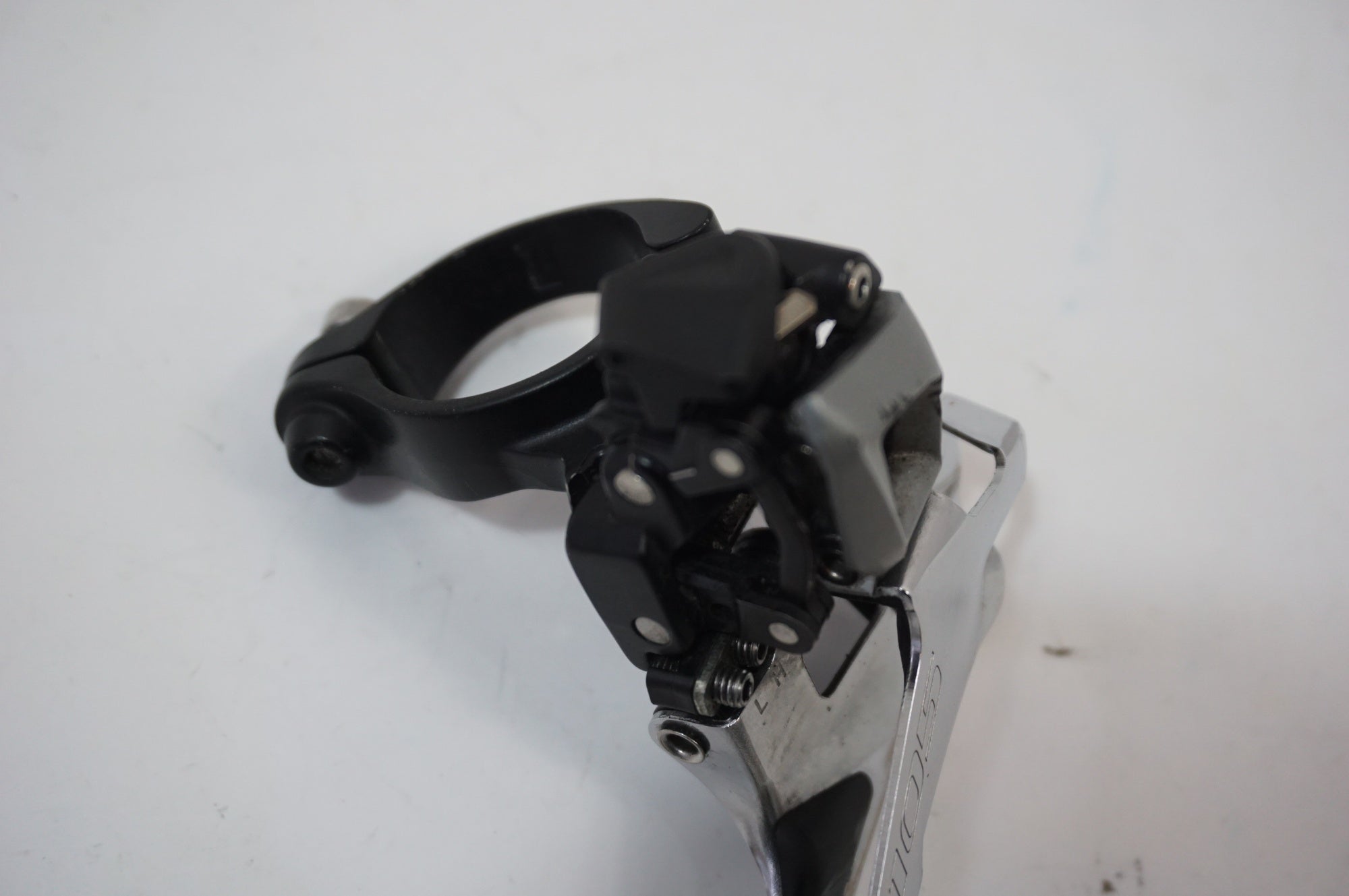 SHIMANO 「シマノ」 105 FD-5801 フロントディレイラー / 世田谷店