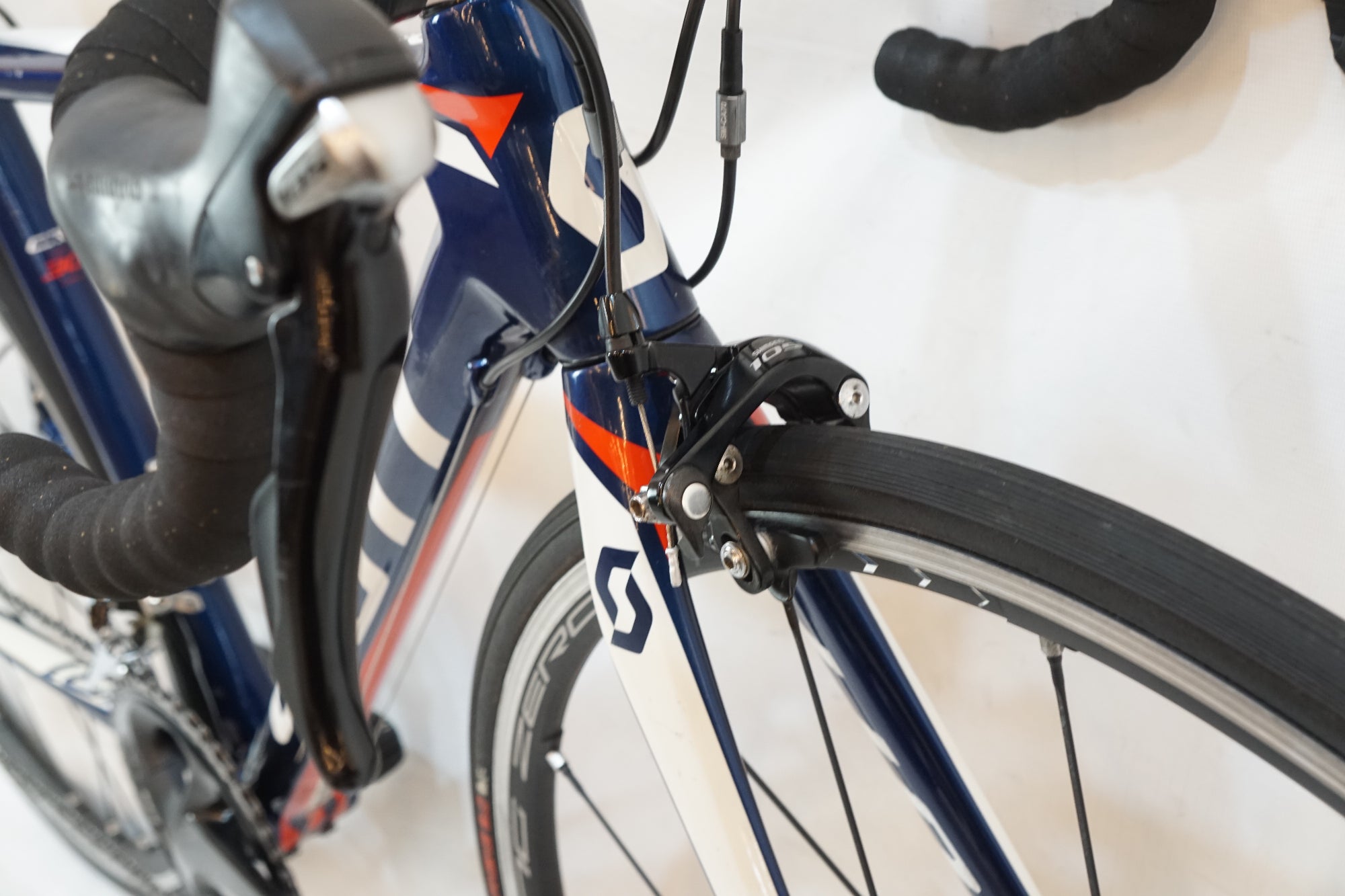 SCOTT 「スコット」 CR1 10 2015年モデル ロードバイク / バイチャリ浦和ベース