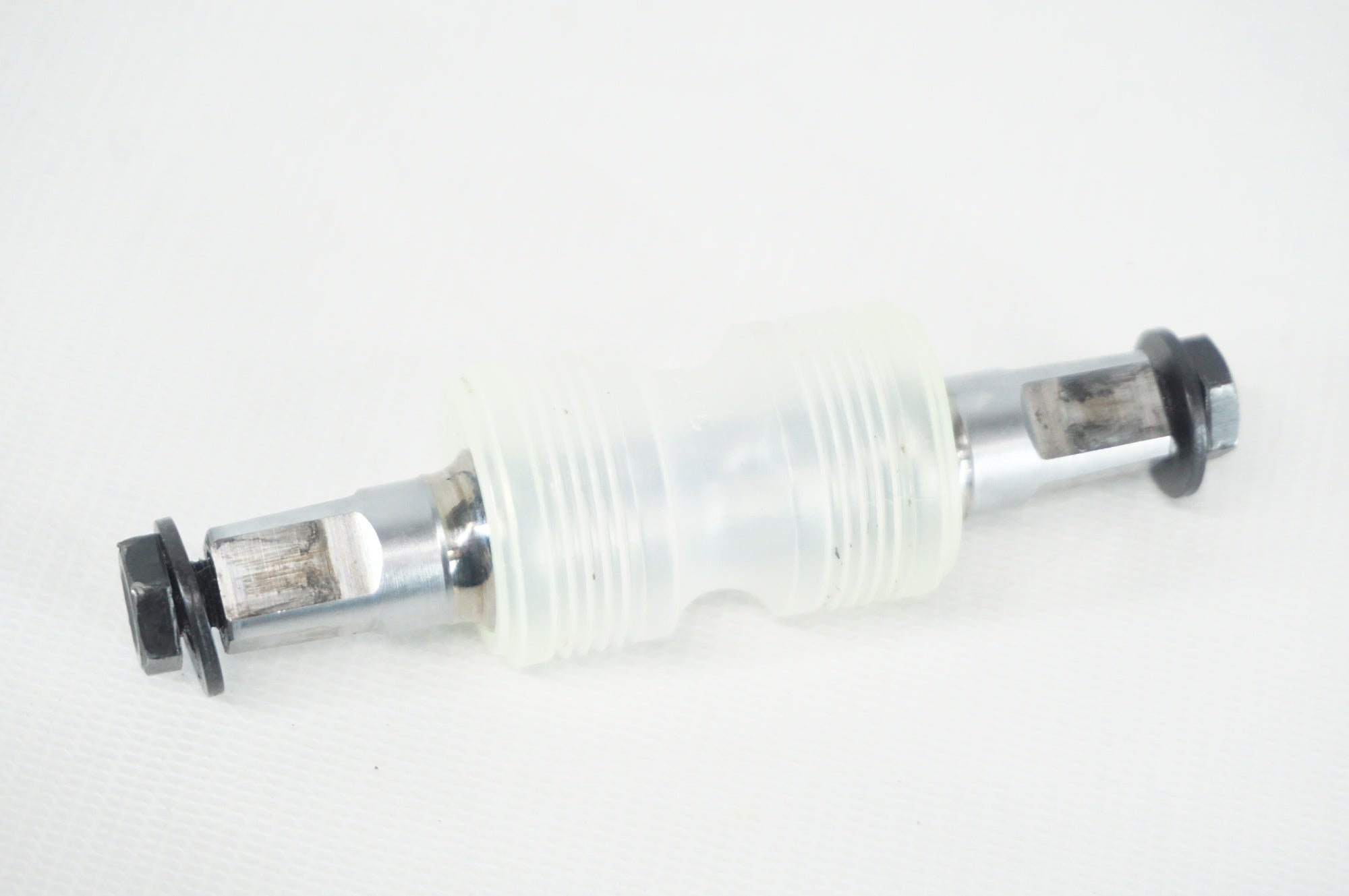 HATTA 「ハッタ」 R9400 NJS 110mm ボトムブラケット / 阪急塚口店