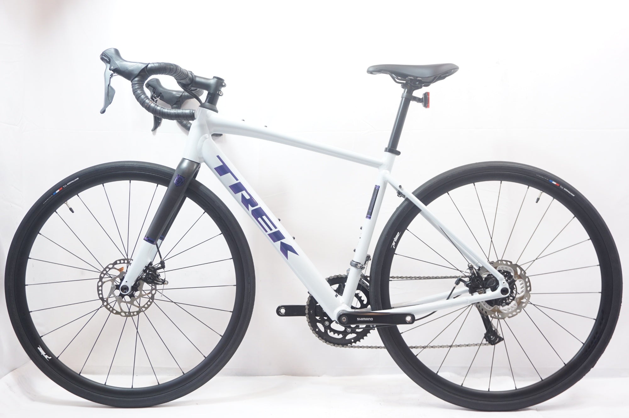 Trek ロードバイク パールホワイト カスタマイズ パーツ多数 TREK 「トレック」 DOMANE AL 2 GEN 4 2024年モデル ロードバイク