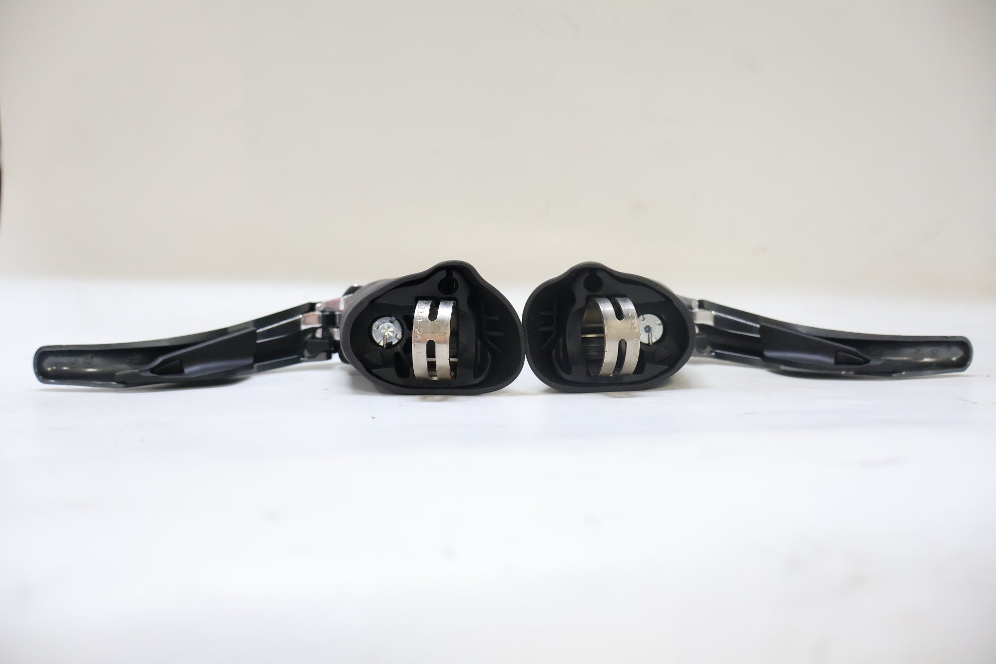 SHIMANO 「シマノ」 CLARIS ST-R2000 デュアルコントロールレバー / 高知店