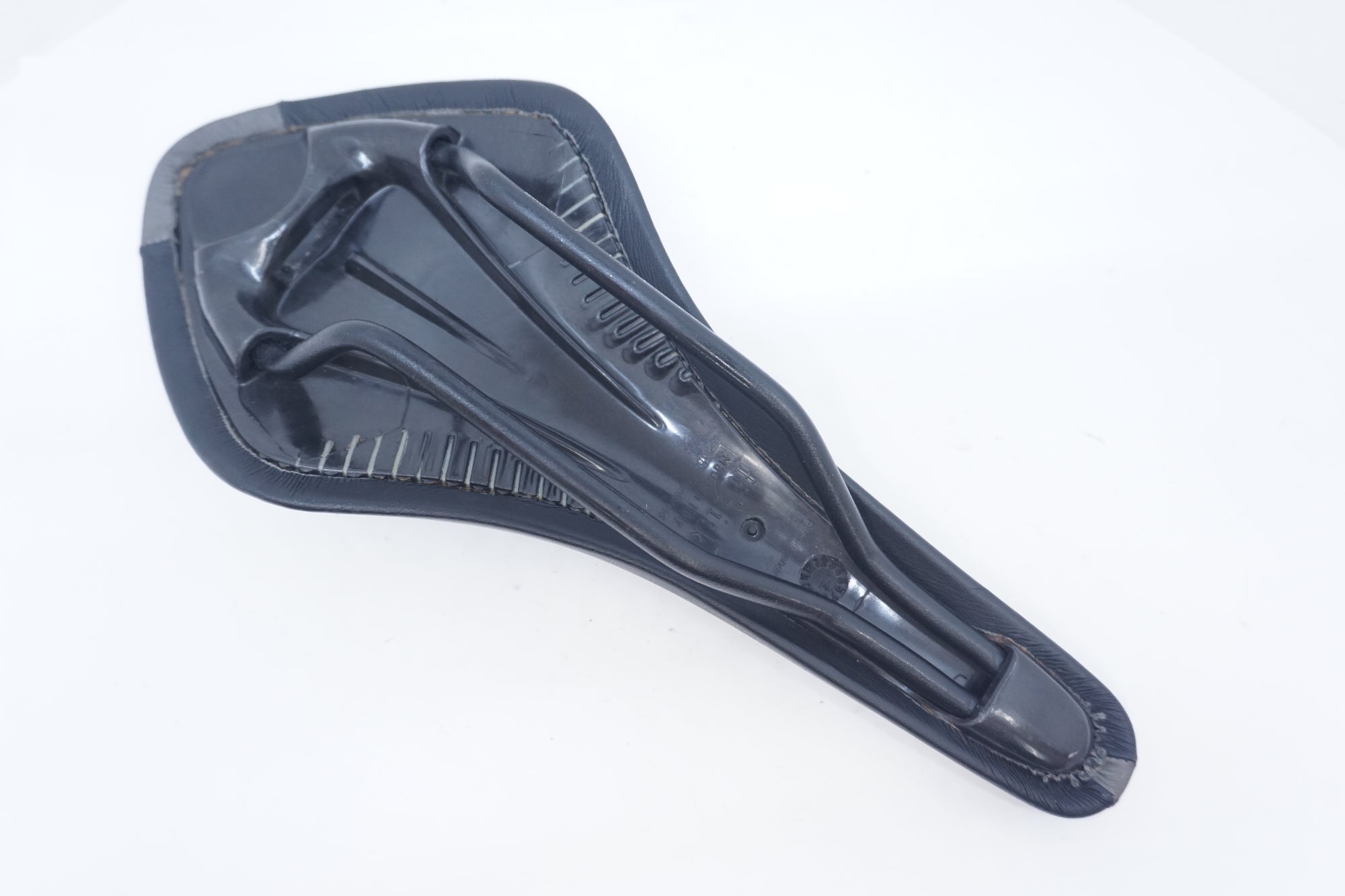 FIZIK 「フィジーク」 ARIONE CX サドル / 大阪美原北インター店