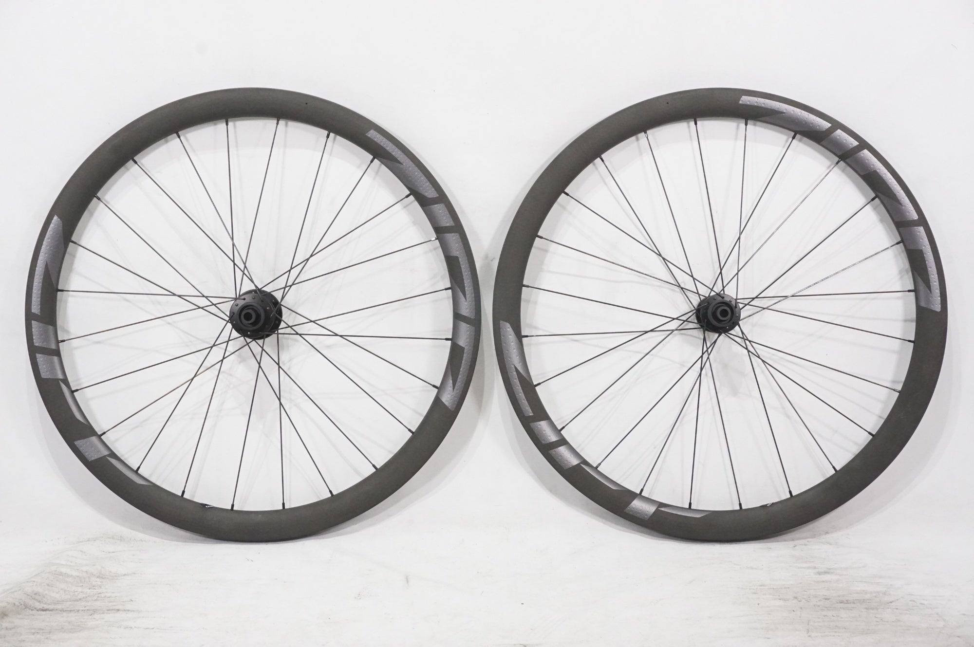 ZIPP 「ジップ」 303 FIRECREST DISC SRAM XDRフリー ホイールセット / AKIBA店