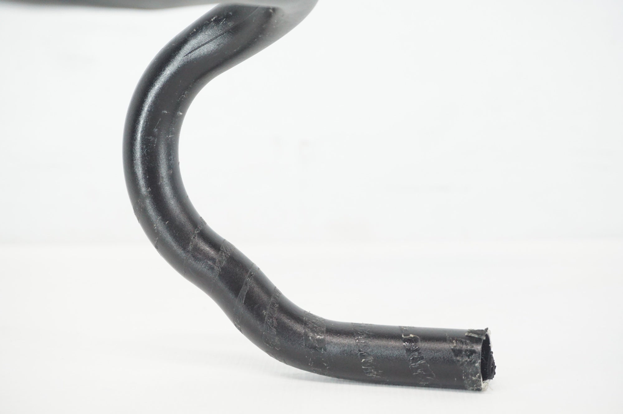 KCNC 「ケーシーエヌシー」 ROAD PRO Φ31.8 400mm ハンドル / 阪急塚口店
