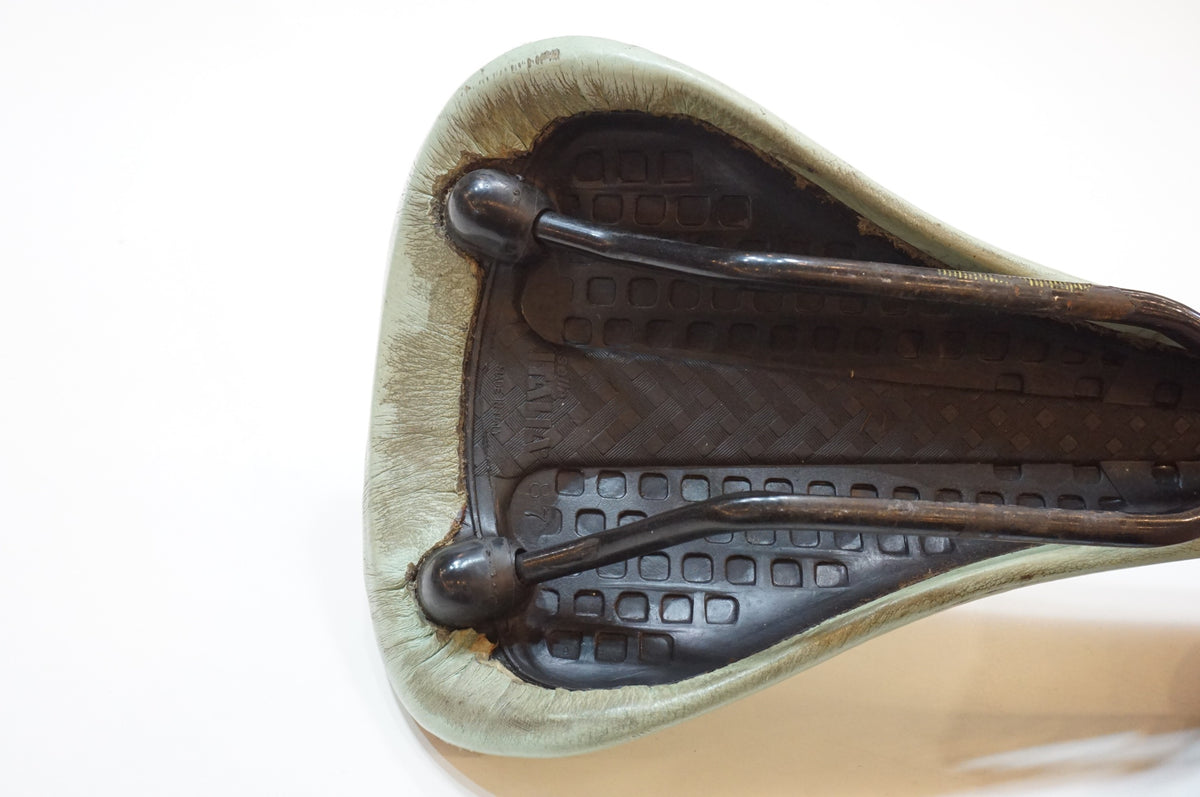 SELLE ITALIA 「セライタリア」 FLITE BIANCHI サドル / 浦和ベース