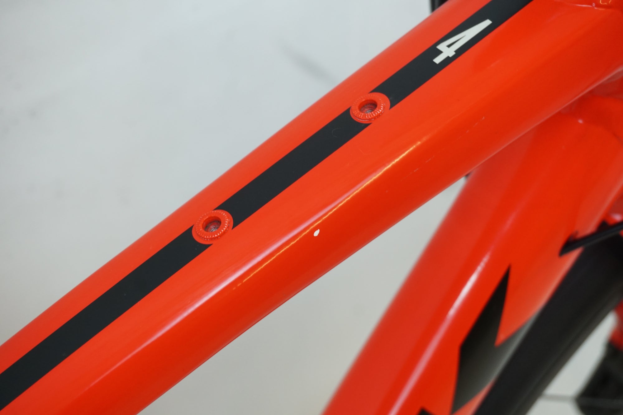 TREK 「トレック」 DOMANE AL4 DISC 2022年モデル ロードバイク