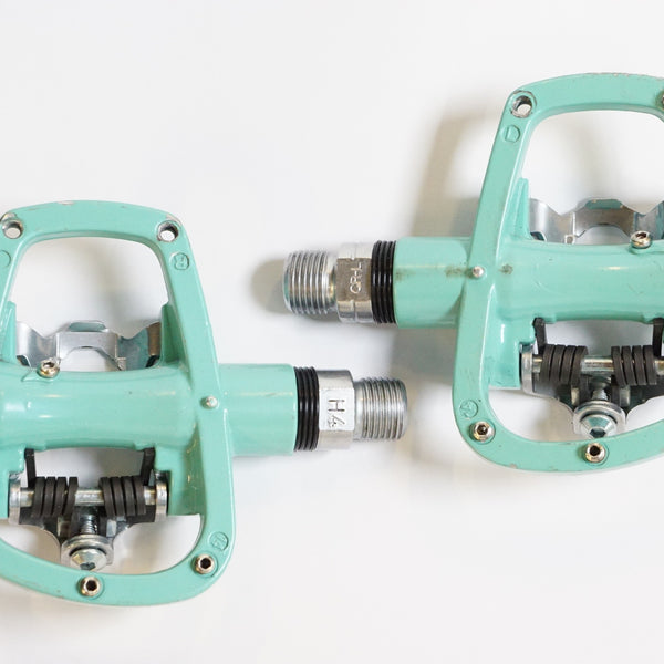 (匿名配送) ビアンキ　Bianchi ウェルゴペダル　ペダル Bianchi ビアンキ】 WELLGO R1120B ウェルゴペダル - メルカリ
