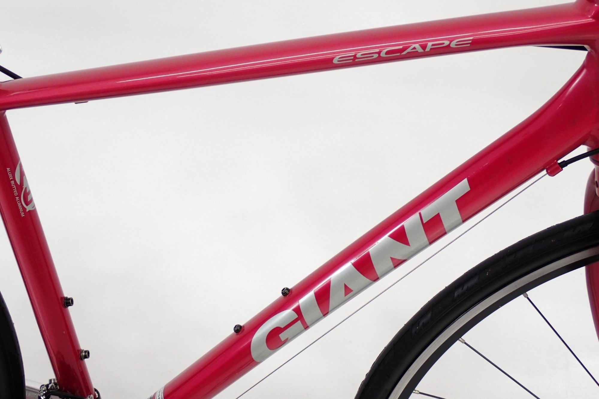 GIANT 「ジャイアント」 ESCAPE R3 2016年モデル クロスバイク