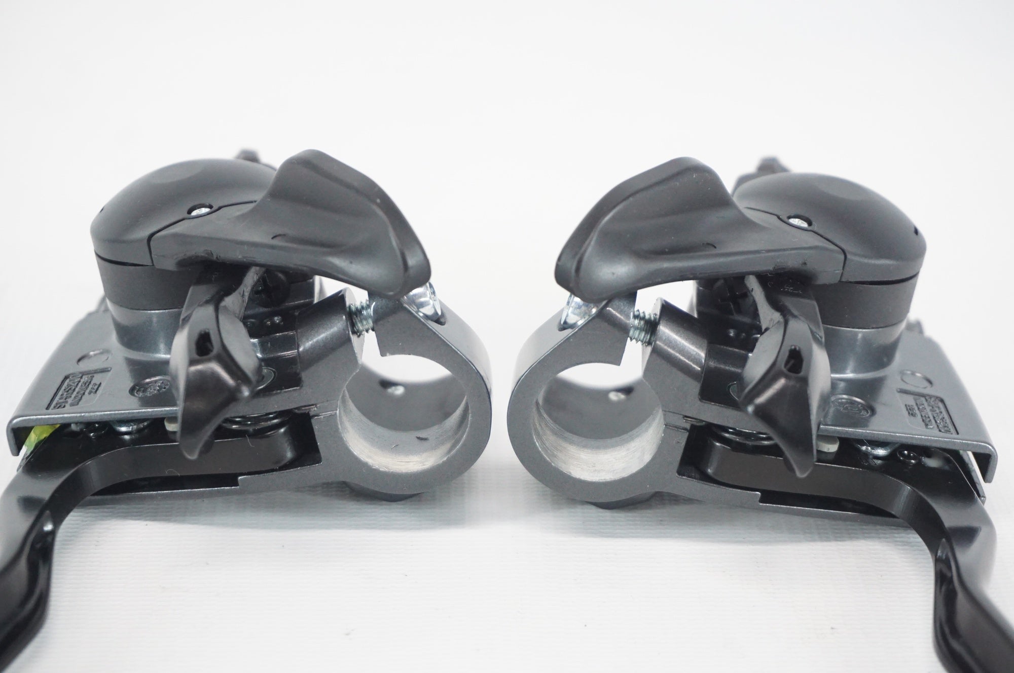 SHIMANO 「シマノ」 CLARIS ST-RS200 シフトブレーキレバー / 阪急塚口店