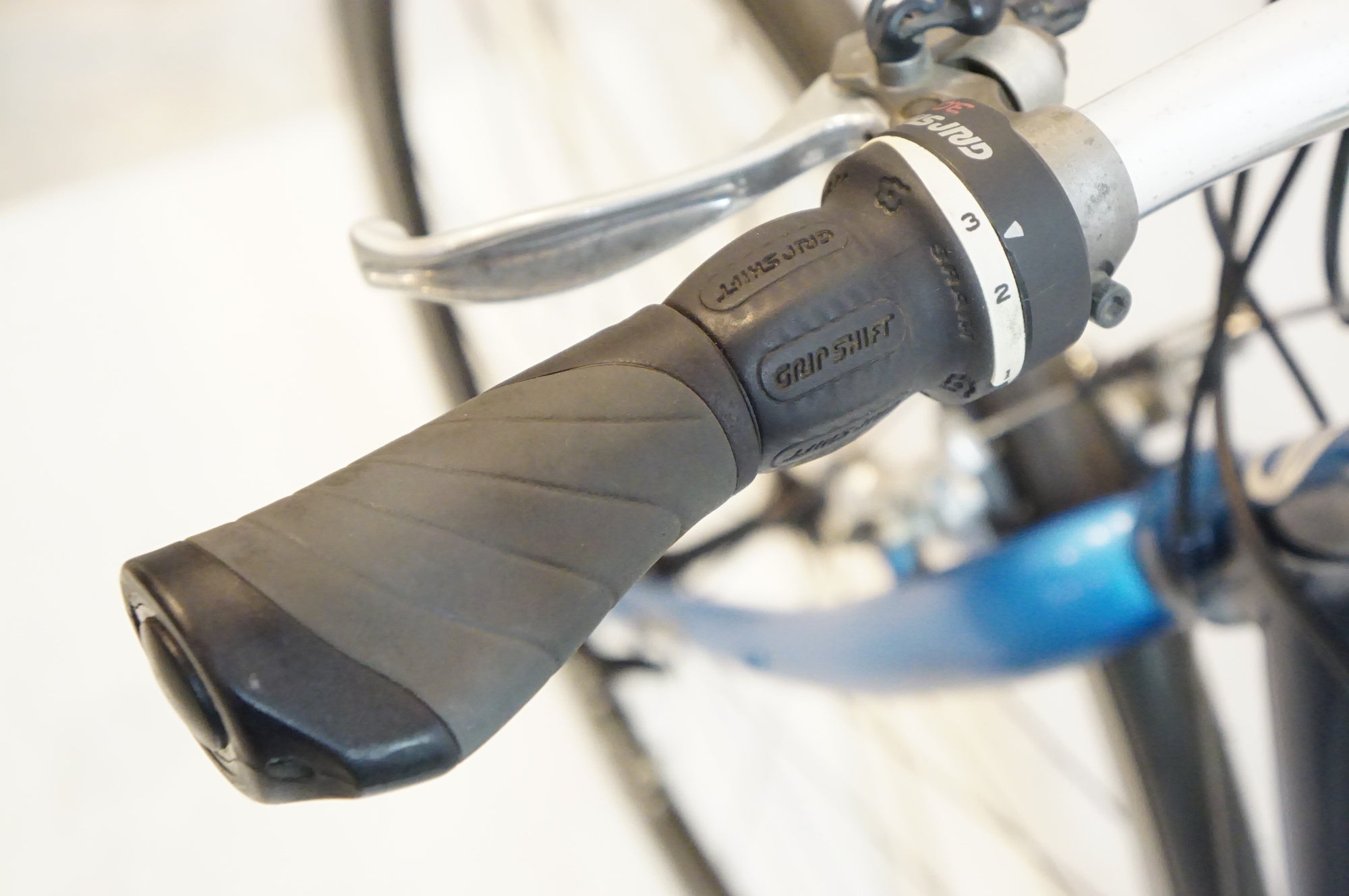 GIANT 「ジャイアント」 ESCAPE R3 2009年モデル クロスバイク / 熊谷本店