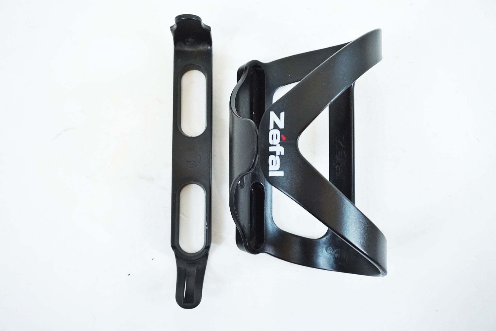 ZEFAL 「ゼファール」 WIIZ ボトルケージ / 有明ガーデン店