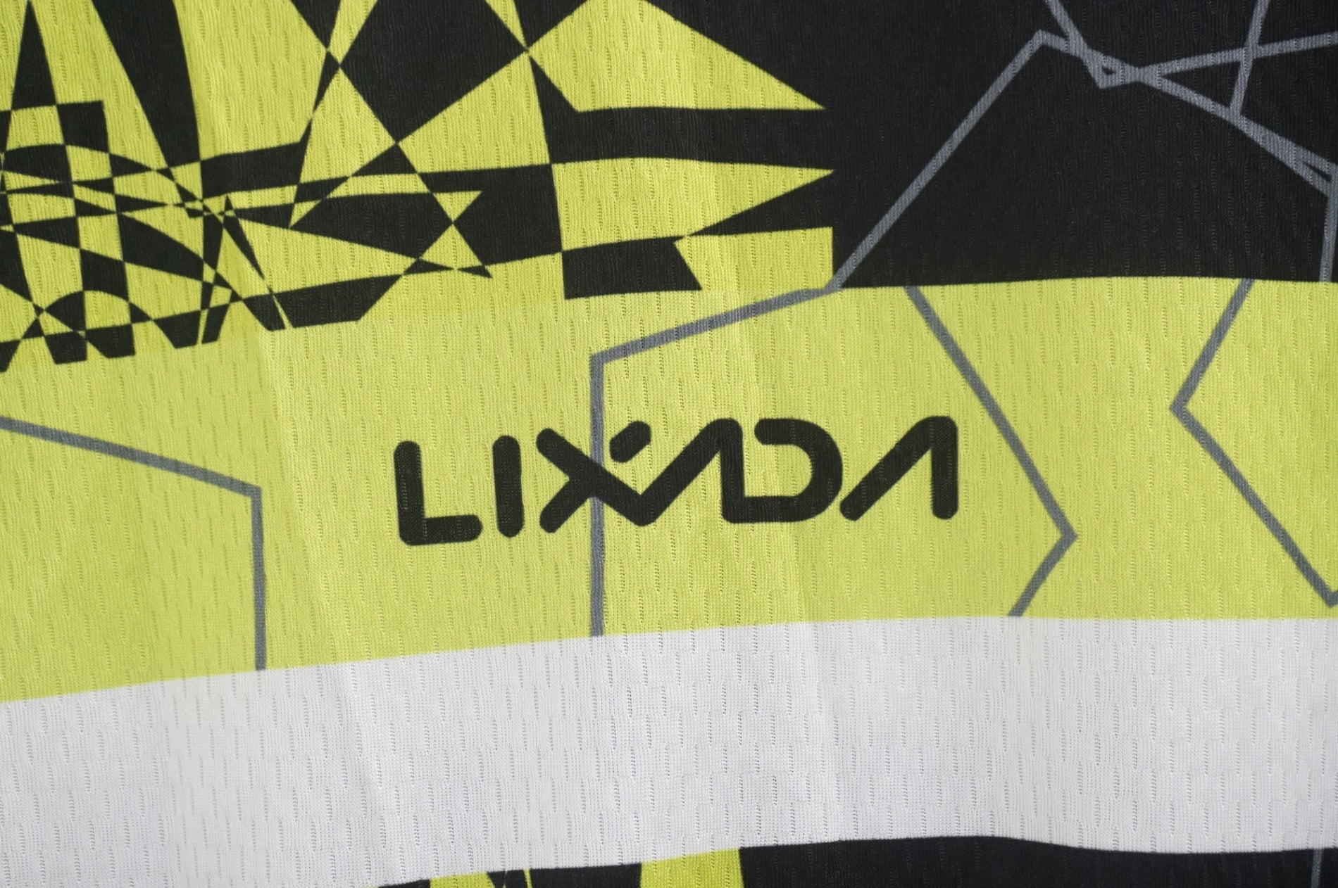 LIXADA Mサイズ メンズ ジャージ / 福岡店