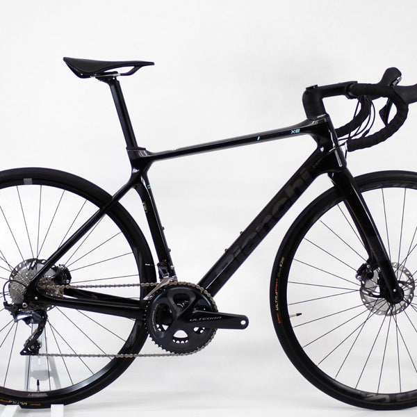 BIANCHI 「ビアンキ」 INFINITO XE DISC ULTEGRA 2022年モデル