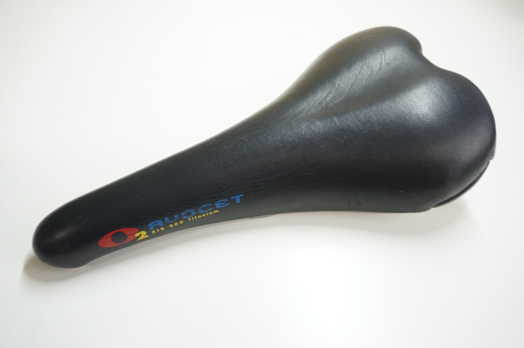 AVOCET 「アボセット」 AIR 40R TITANIUM O2 サドル / 大宮店