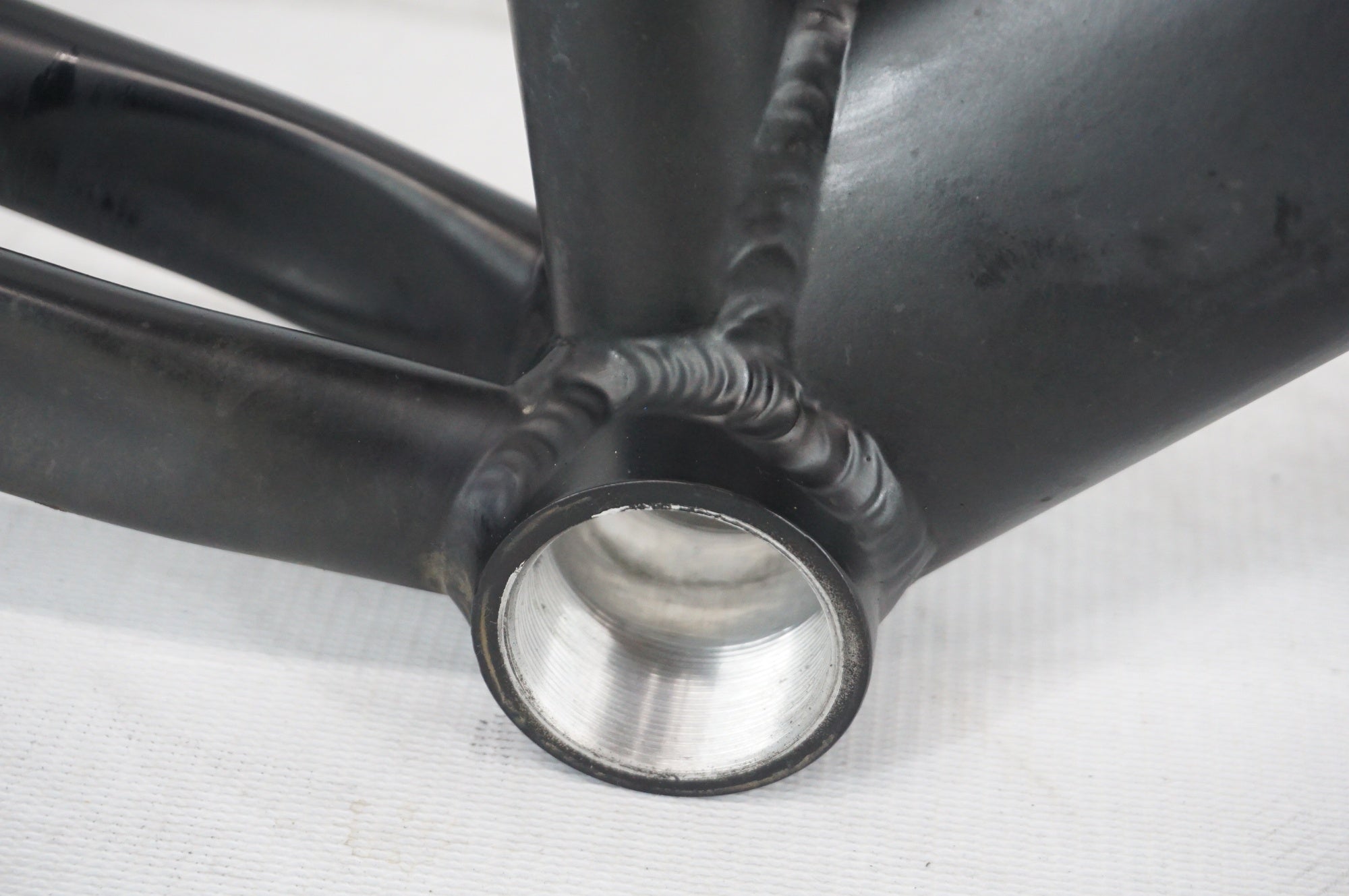 LEADER BIKES 「リーダーバイク」 HIDDEN CHAMPION CURE 2018年モデル フレームセット / 阪急塚口店